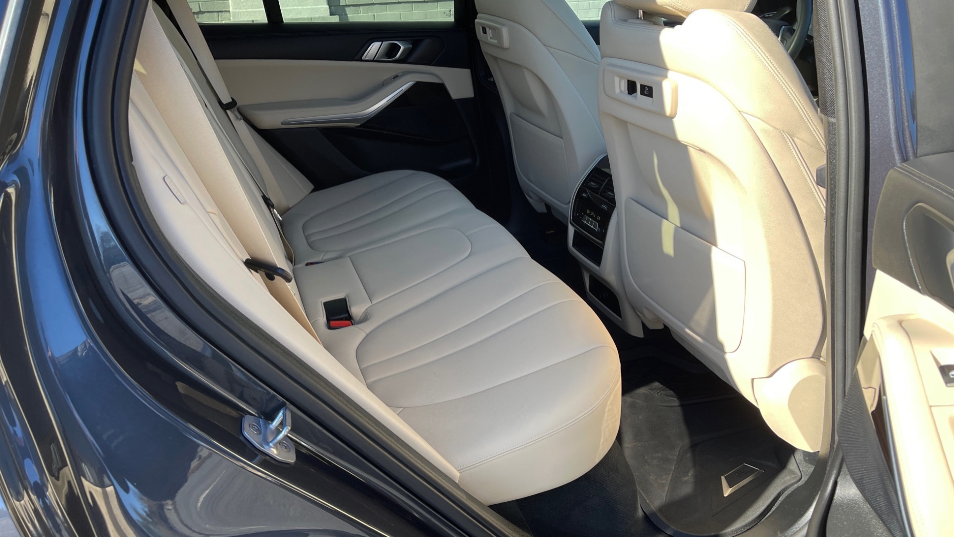 Used 2019 BMW X5 XDRIVE40I PREM 2 PKG / CONV PKG / HUD / WIFI / SUNROOF / REARVIEW for sale Sold at Formula Imports in Charlotte NC 28227 54