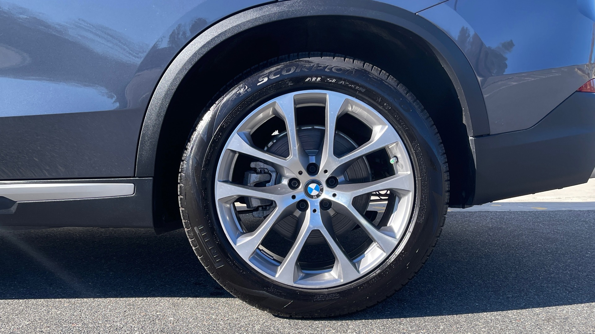 Used 2019 BMW X5 XDRIVE40I PREM 2 PKG / CONV PKG / HUD / WIFI / SUNROOF / REARVIEW for sale Sold at Formula Imports in Charlotte NC 28227 63