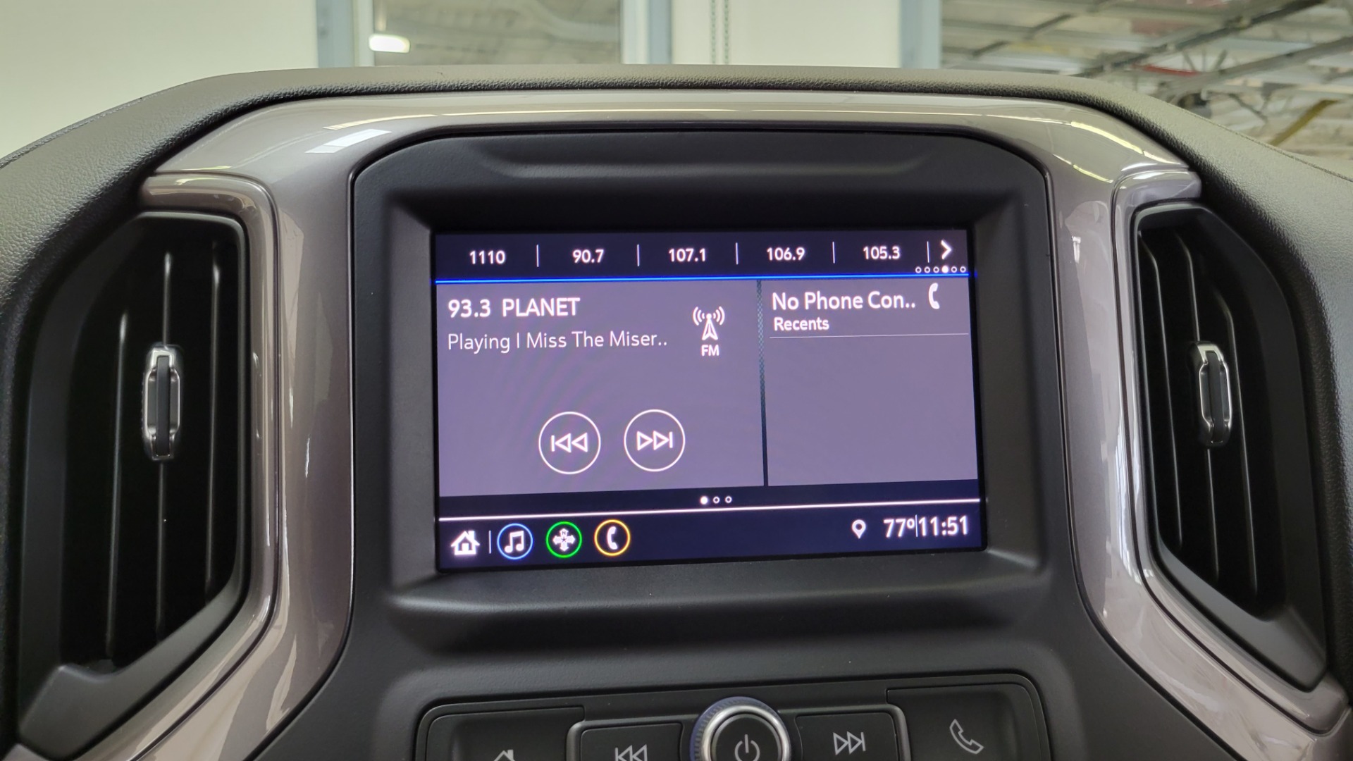 Used 2020 Chevrolet SILVERADO 1500 CUSTOM TRAIL BOSS 4X4 5.3L / REMOTE START / WIFI / REARVIEW for sale Sold at Formula Imports in Charlotte NC 28227 49