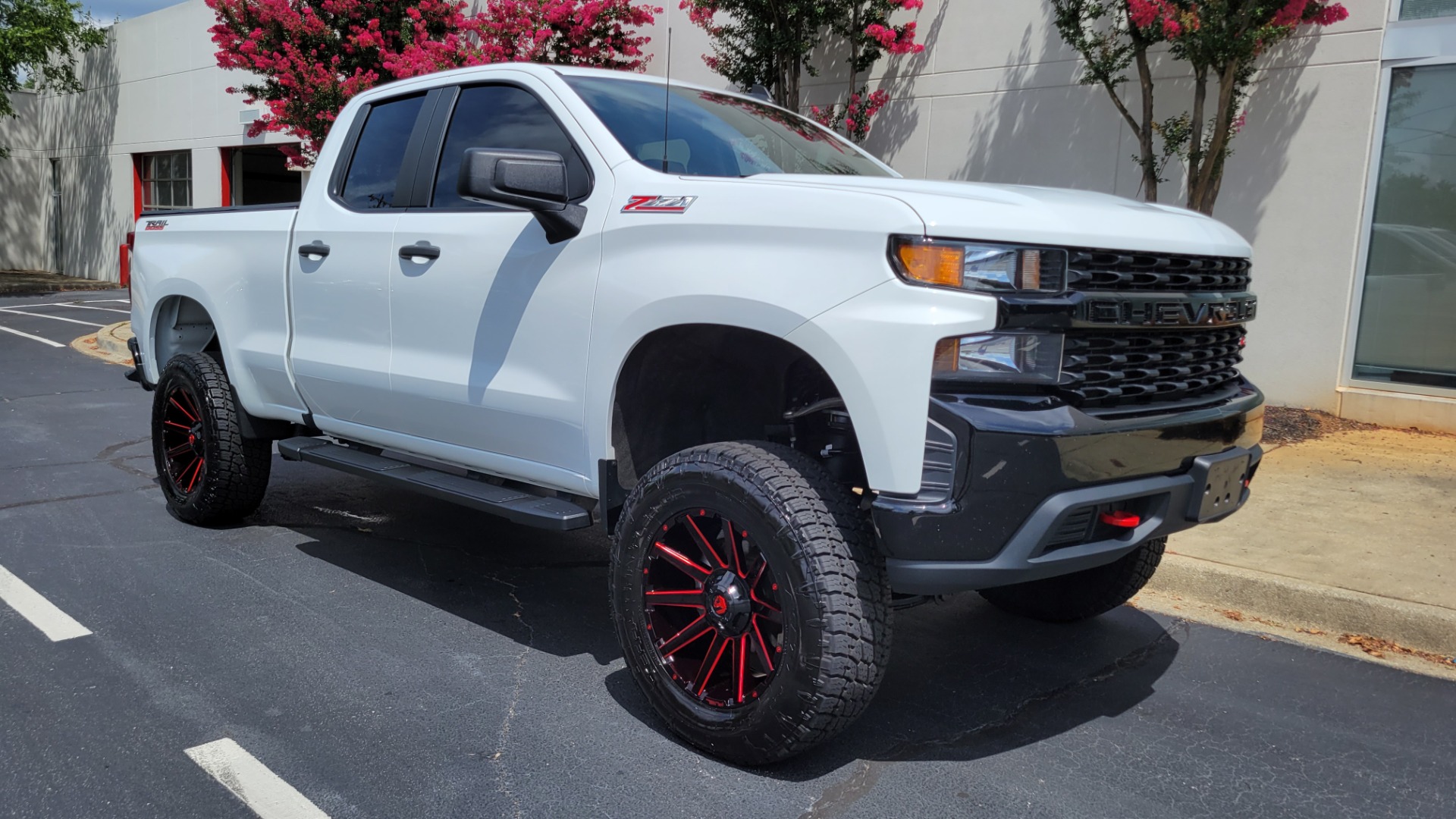 Used 2020 Chevrolet SILVERADO 1500 CUSTOM TRAIL BOSS 4X4 5.3L / REMOTE START / WIFI / REARVIEW for sale $42,995 at Formula Imports in Charlotte NC 28227 5
