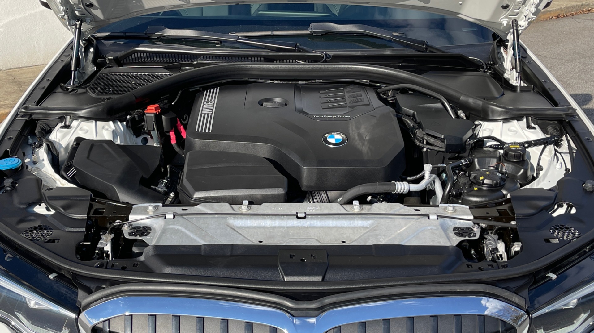 Used 2020 BMW 3 SERIES 330I 2.0L SEDAN / CONV PKG / ACT DRV ASST / BLIND SPOT / SUNROOF for sale Sold at Formula Imports in Charlotte NC 28227 10
