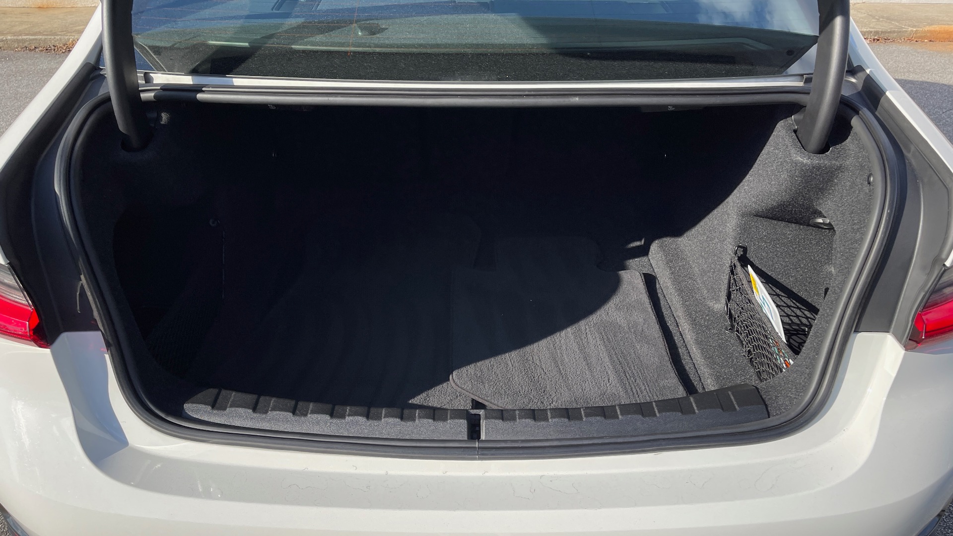 Used 2020 BMW 3 SERIES 330I 2.0L SEDAN / CONV PKG / ACT DRV ASST / BLIND SPOT / SUNROOF for sale Sold at Formula Imports in Charlotte NC 28227 19