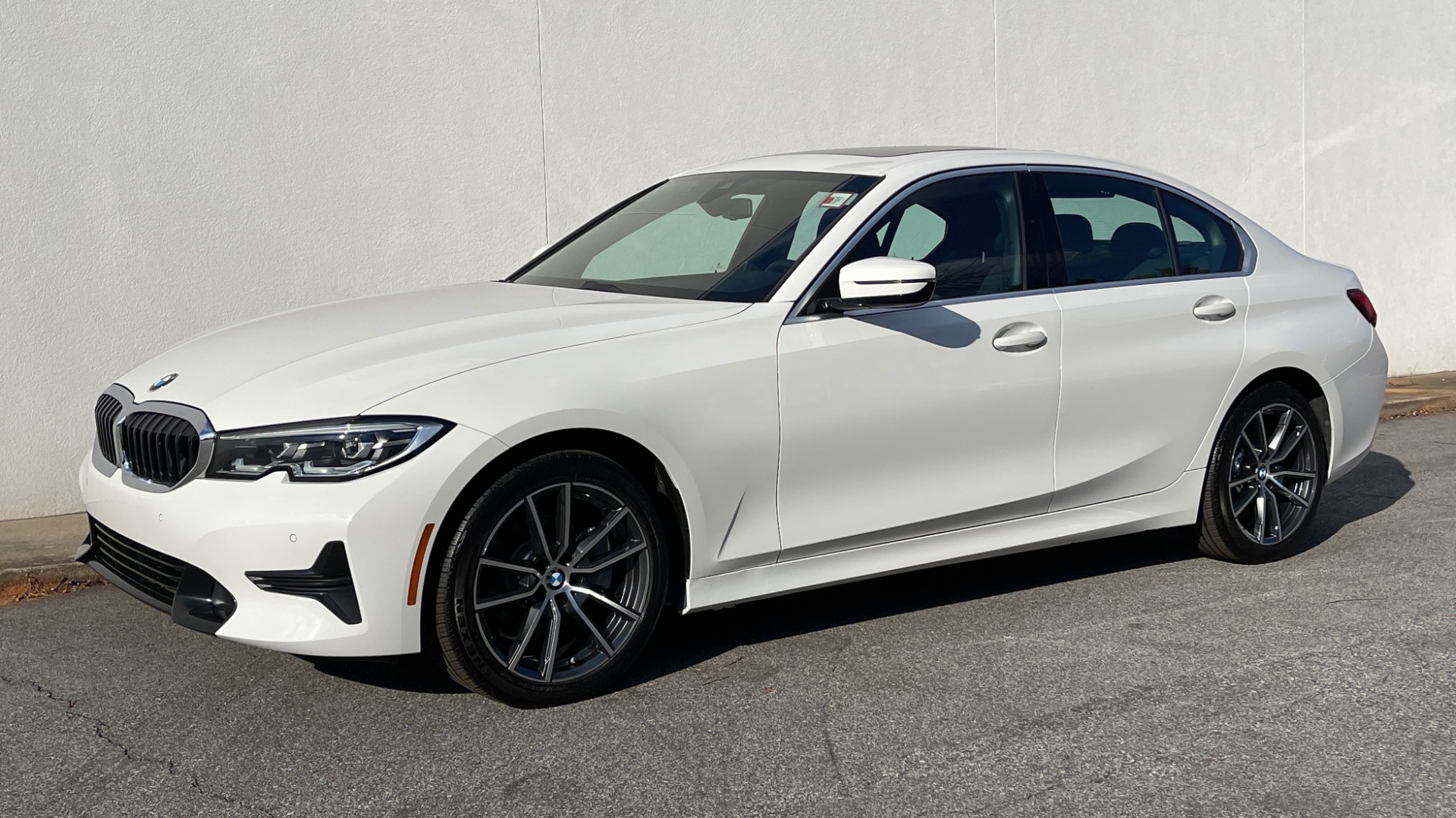 Used 2020 BMW 3 SERIES 330I 2.0L SEDAN / CONV PKG / ACT DRV ASST / BLIND SPOT / SUNROOF for sale Sold at Formula Imports in Charlotte NC 28227 2
