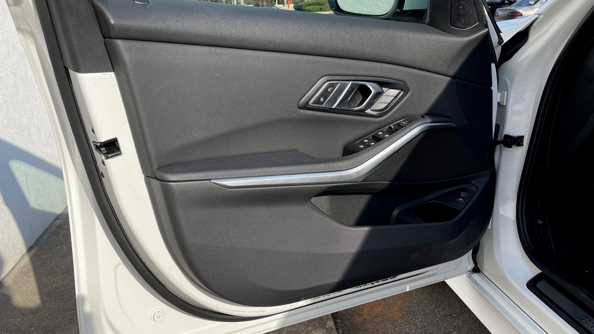 Used 2020 BMW 3 SERIES 330I 2.0L SEDAN / CONV PKG / ACT DRV ASST / BLIND SPOT / SUNROOF for sale Sold at Formula Imports in Charlotte NC 28227 23