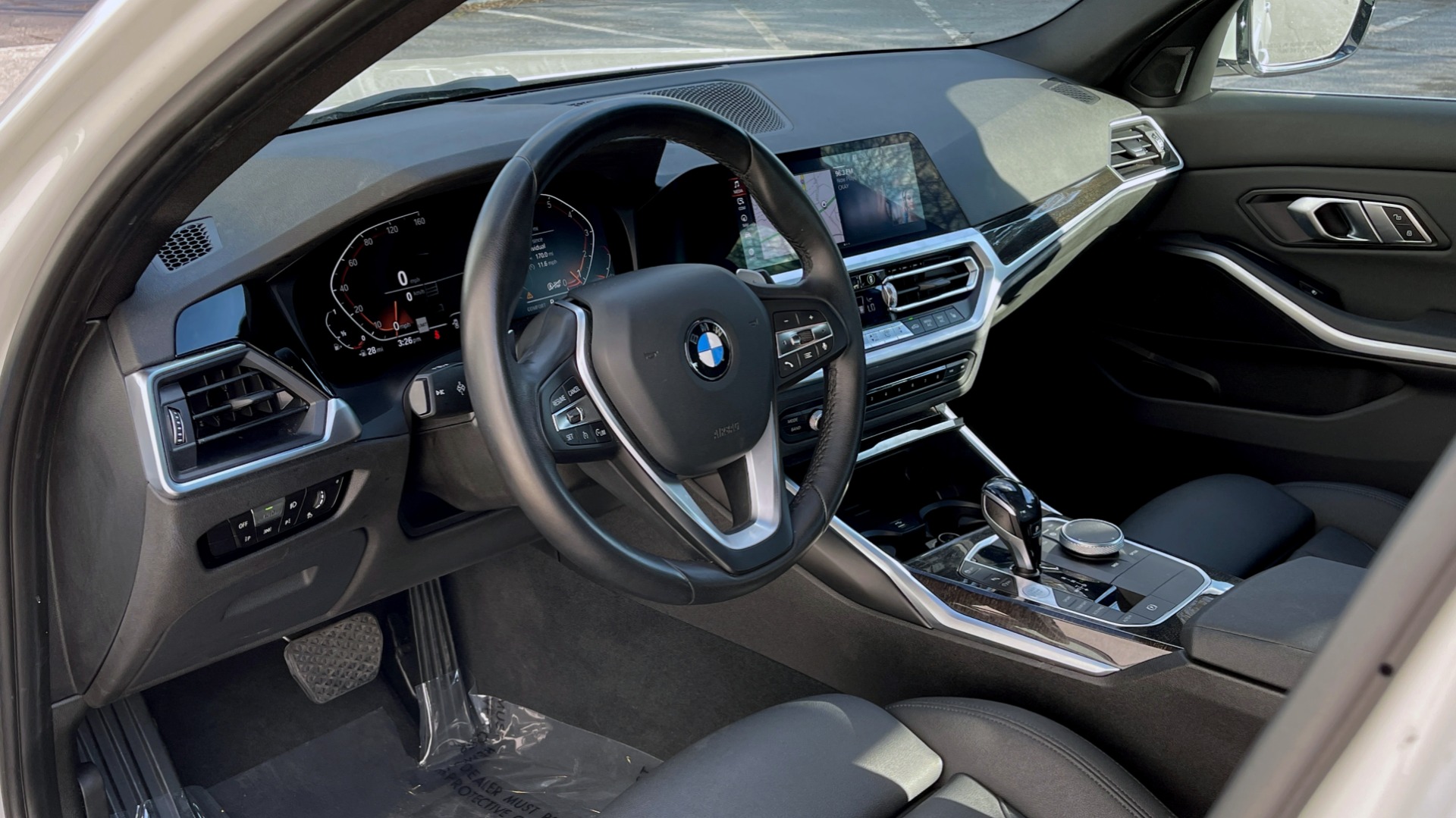 Used 2020 BMW 3 SERIES 330I 2.0L SEDAN / CONV PKG / ACT DRV ASST / BLIND SPOT / SUNROOF for sale Sold at Formula Imports in Charlotte NC 28227 25