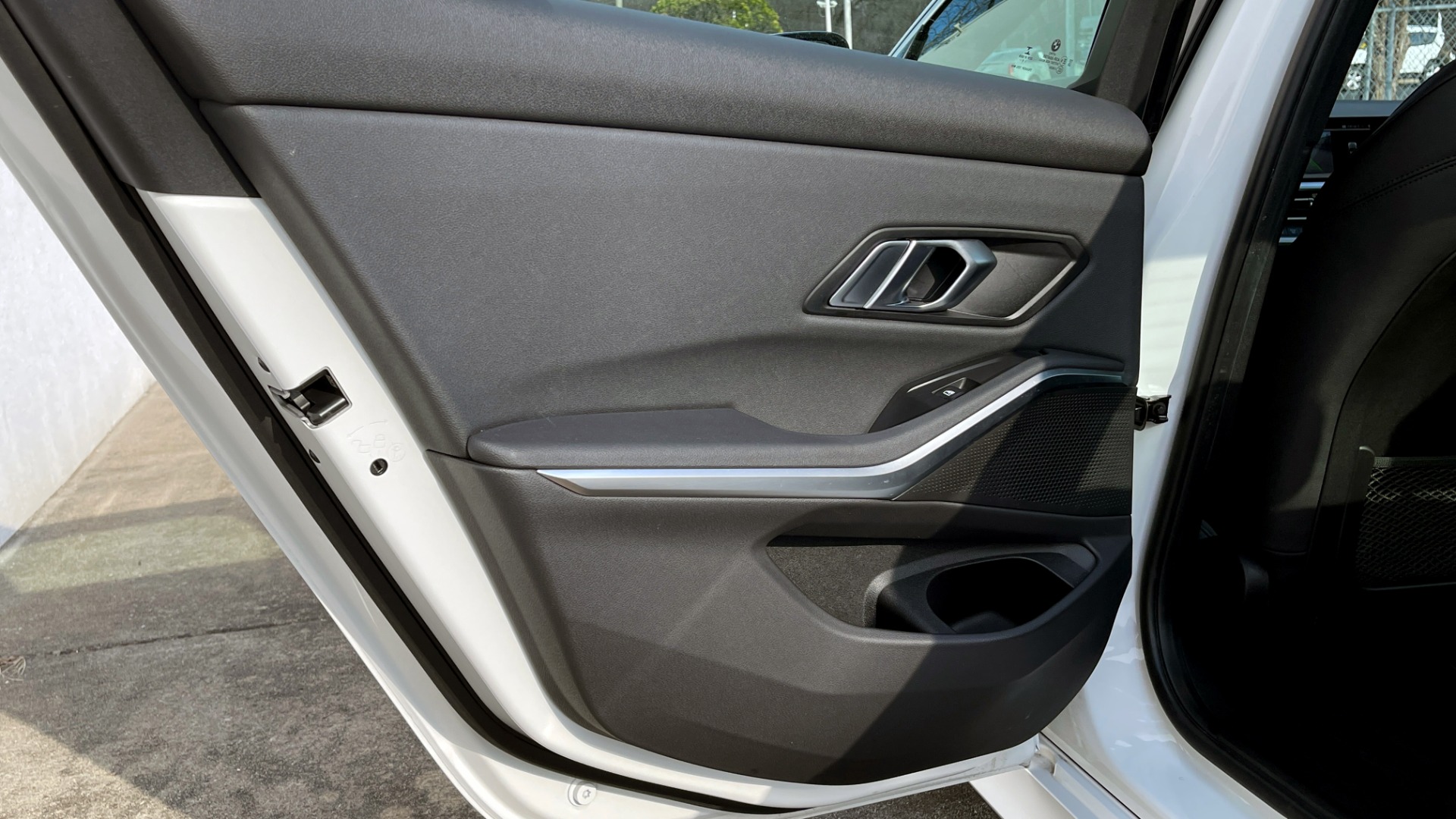 Used 2020 BMW 3 SERIES 330I 2.0L SEDAN / CONV PKG / ACT DRV ASST / BLIND SPOT / SUNROOF for sale Sold at Formula Imports in Charlotte NC 28227 41