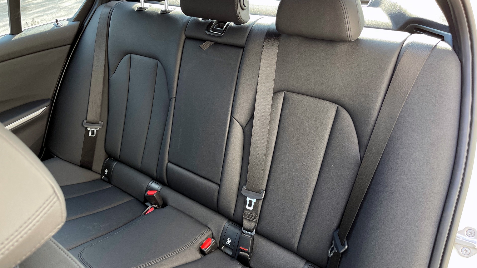 Used 2020 BMW 3 SERIES 330I 2.0L SEDAN / CONV PKG / ACT DRV ASST / BLIND SPOT / SUNROOF for sale Sold at Formula Imports in Charlotte NC 28227 46