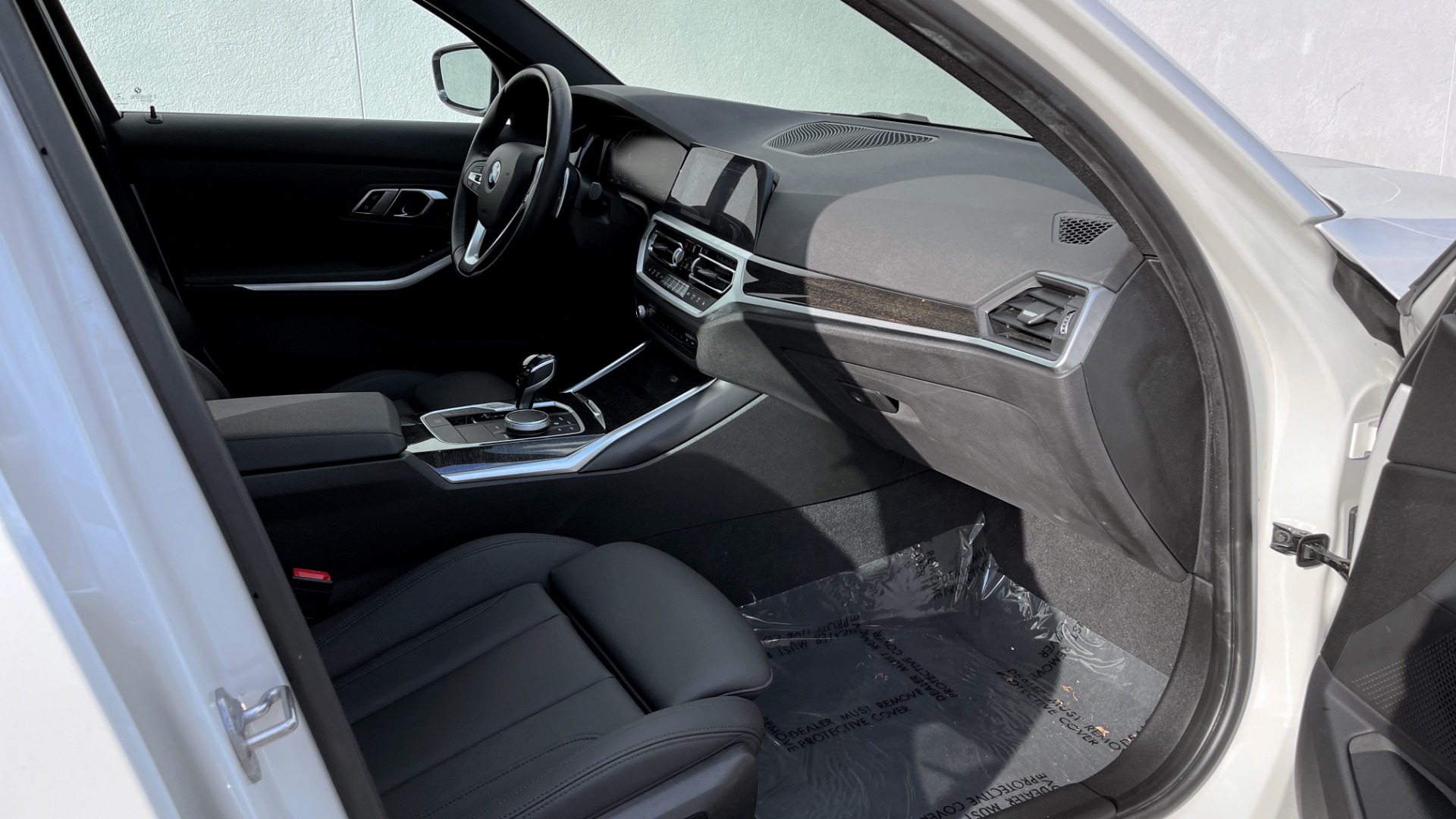 Used 2020 BMW 3 SERIES 330I 2.0L SEDAN / CONV PKG / ACT DRV ASST / BLIND SPOT / SUNROOF for sale Sold at Formula Imports in Charlotte NC 28227 53