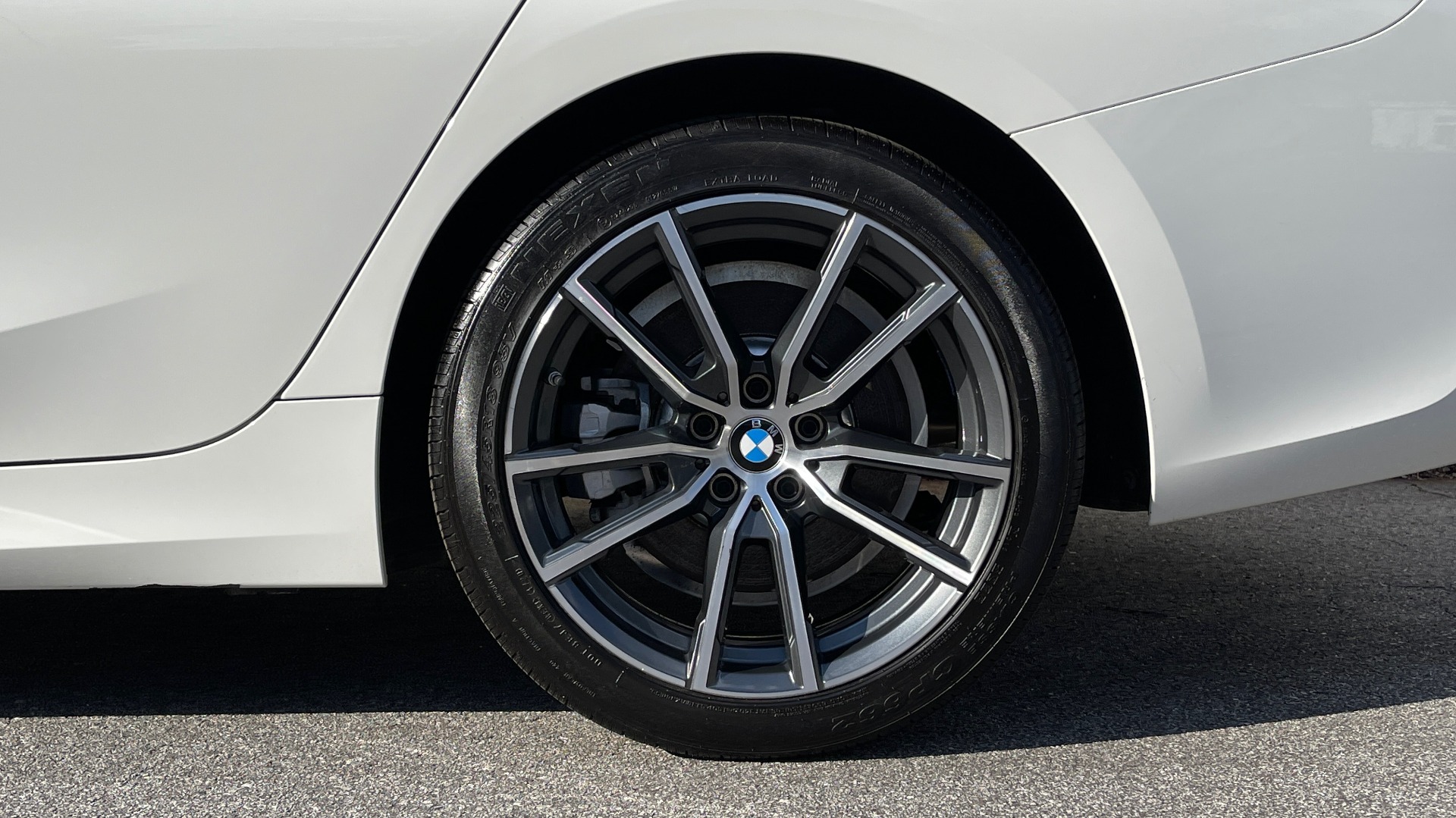 Used 2020 BMW 3 SERIES 330I 2.0L SEDAN / CONV PKG / ACT DRV ASST / BLIND SPOT / SUNROOF for sale Sold at Formula Imports in Charlotte NC 28227 57