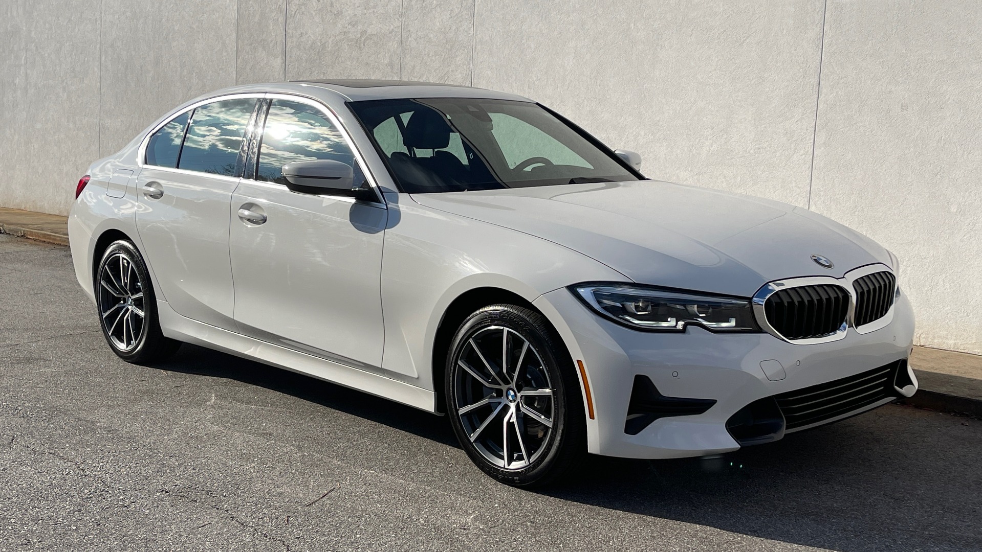 Used 2020 BMW 3 SERIES 330I 2.0L SEDAN / CONV PKG / ACT DRV ASST / BLIND SPOT / SUNROOF for sale Sold at Formula Imports in Charlotte NC 28227 7