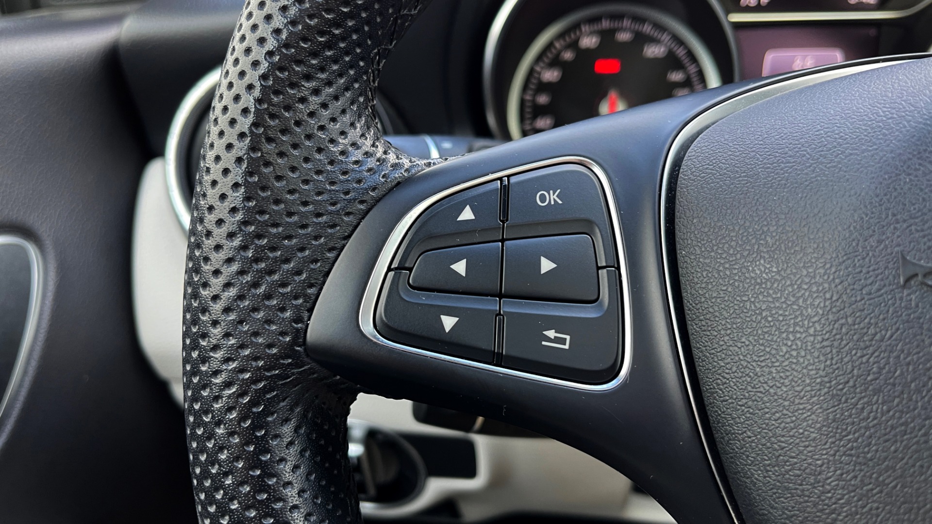Used 2019 Mercedes-Benz CLA 250 PREMIUM / CONV / SMARTPHONE / PANO-ROOF / COMFORT SUSP for sale Sold at Formula Imports in Charlotte NC 28227 28