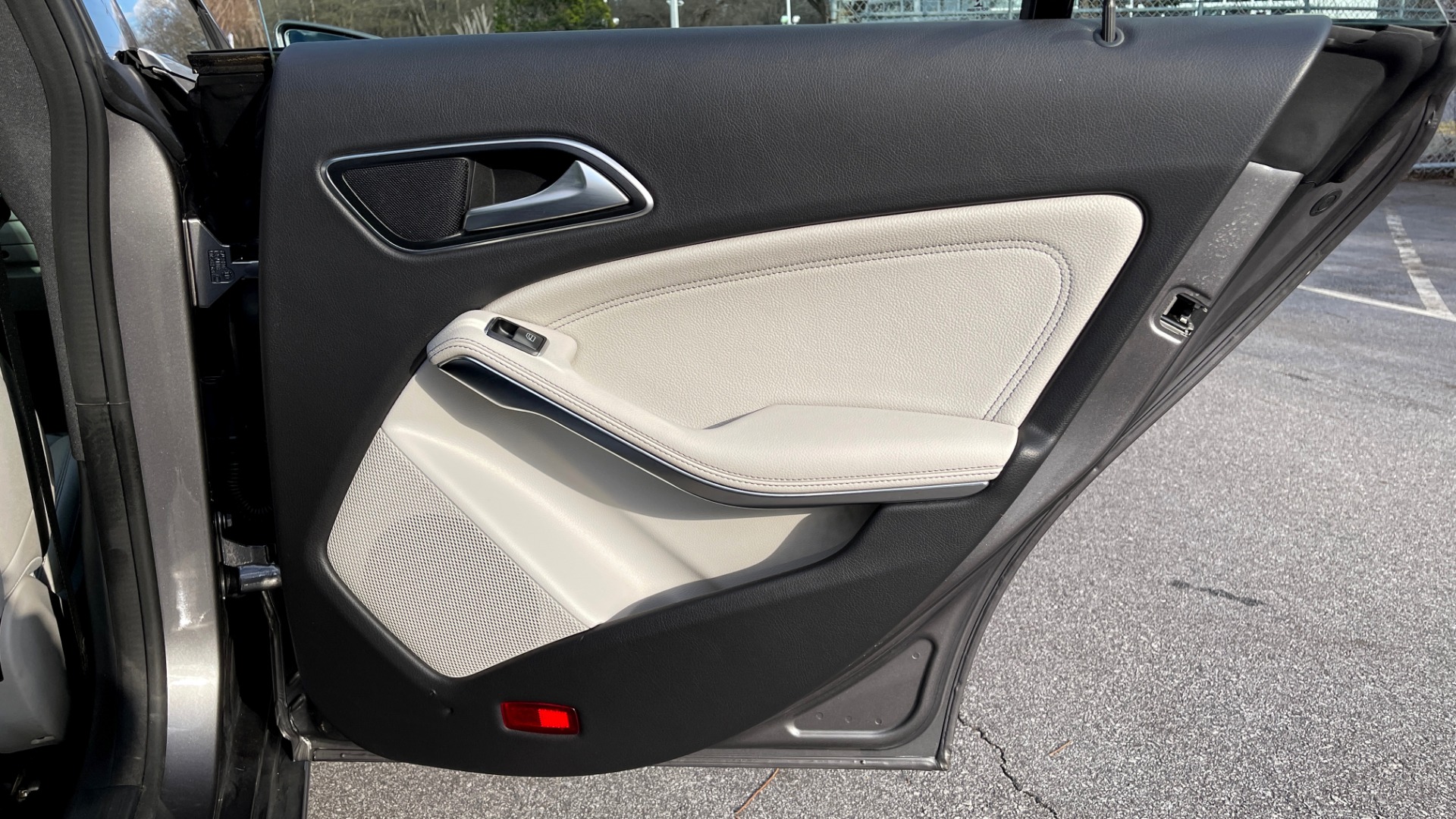 Used 2019 Mercedes-Benz CLA 250 PREMIUM / CONV / SMARTPHONE / PANO-ROOF / COMFORT SUSP for sale Sold at Formula Imports in Charlotte NC 28227 49