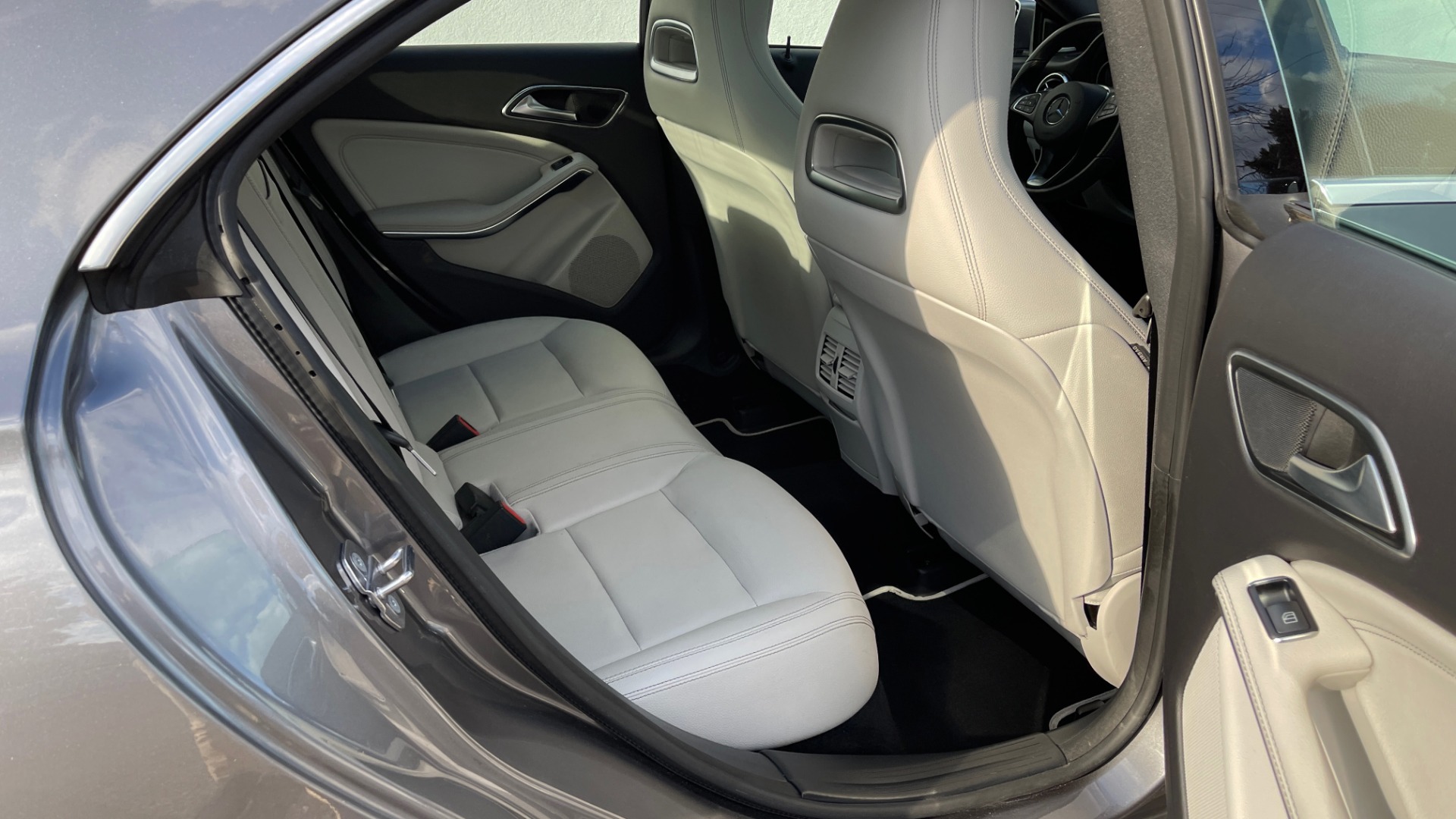Used 2019 Mercedes-Benz CLA 250 PREMIUM / CONV / SMARTPHONE / PANO-ROOF / COMFORT SUSP for sale Sold at Formula Imports in Charlotte NC 28227 50