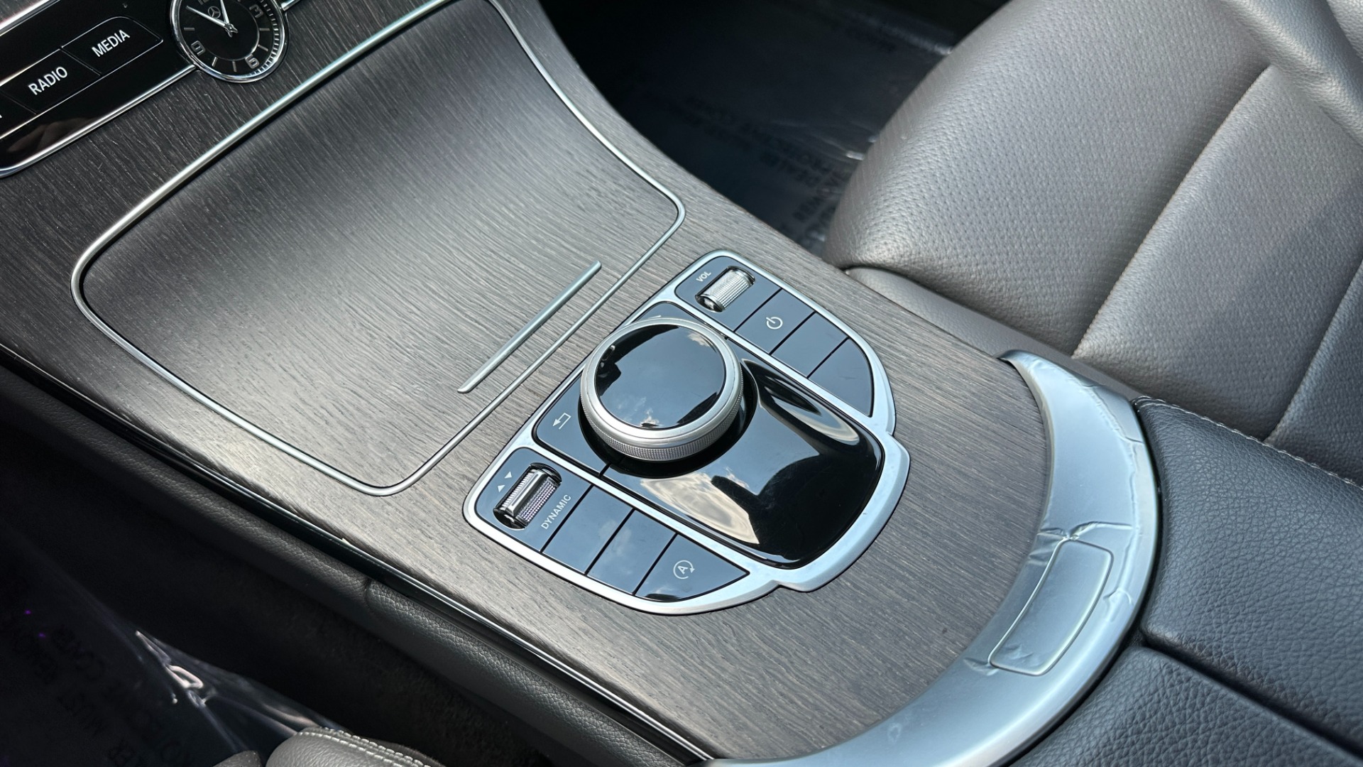 Used 2019 Mercedes-Benz C-Class C300 / PREMIUM / AMBIENT LIGHTS / BLIND SPOT / 10.25IN DISPLAY for sale $27,595 at Formula Imports in Charlotte NC 28227 17