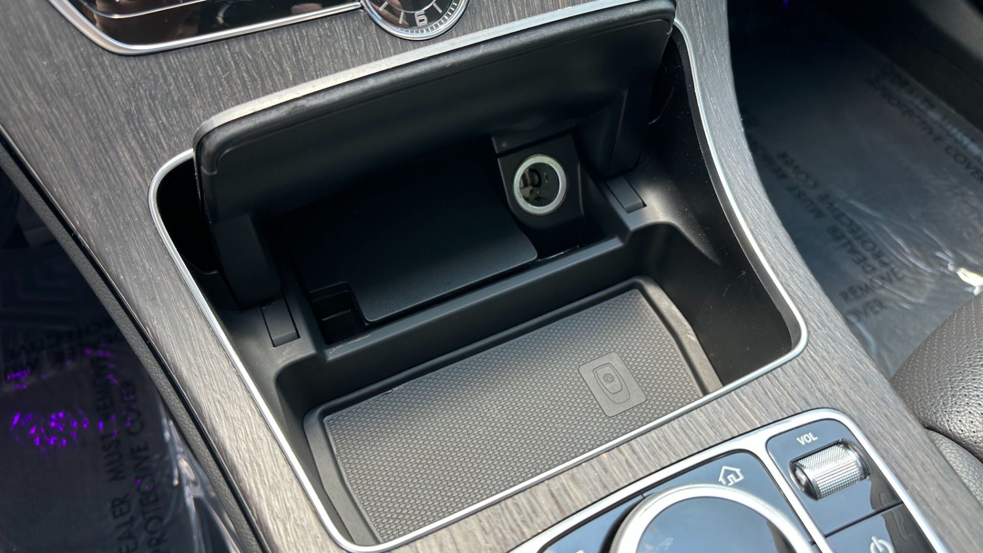 Used 2019 Mercedes-Benz C-Class C300 / PREMIUM / AMBIENT LIGHTS / BLIND SPOT / 10.25IN DISPLAY for sale $27,595 at Formula Imports in Charlotte NC 28227 18
