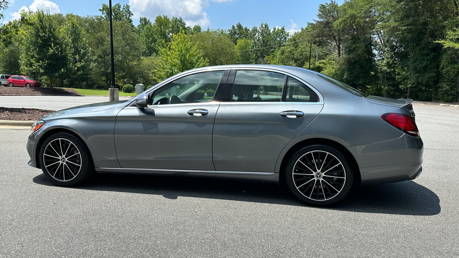 Used 2019 Mercedes-Benz C-Class C300 / PREMIUM / AMBIENT LIGHTS / BLIND SPOT / 10.25IN DISPLAY for sale $27,595 at Formula Imports in Charlotte NC 28227 3