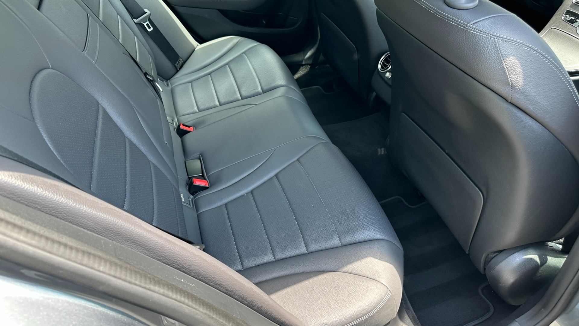 Used 2019 Mercedes-Benz C-Class C300 / PREMIUM / AMBIENT LIGHTS / BLIND SPOT / 10.25IN DISPLAY for sale $27,595 at Formula Imports in Charlotte NC 28227 39
