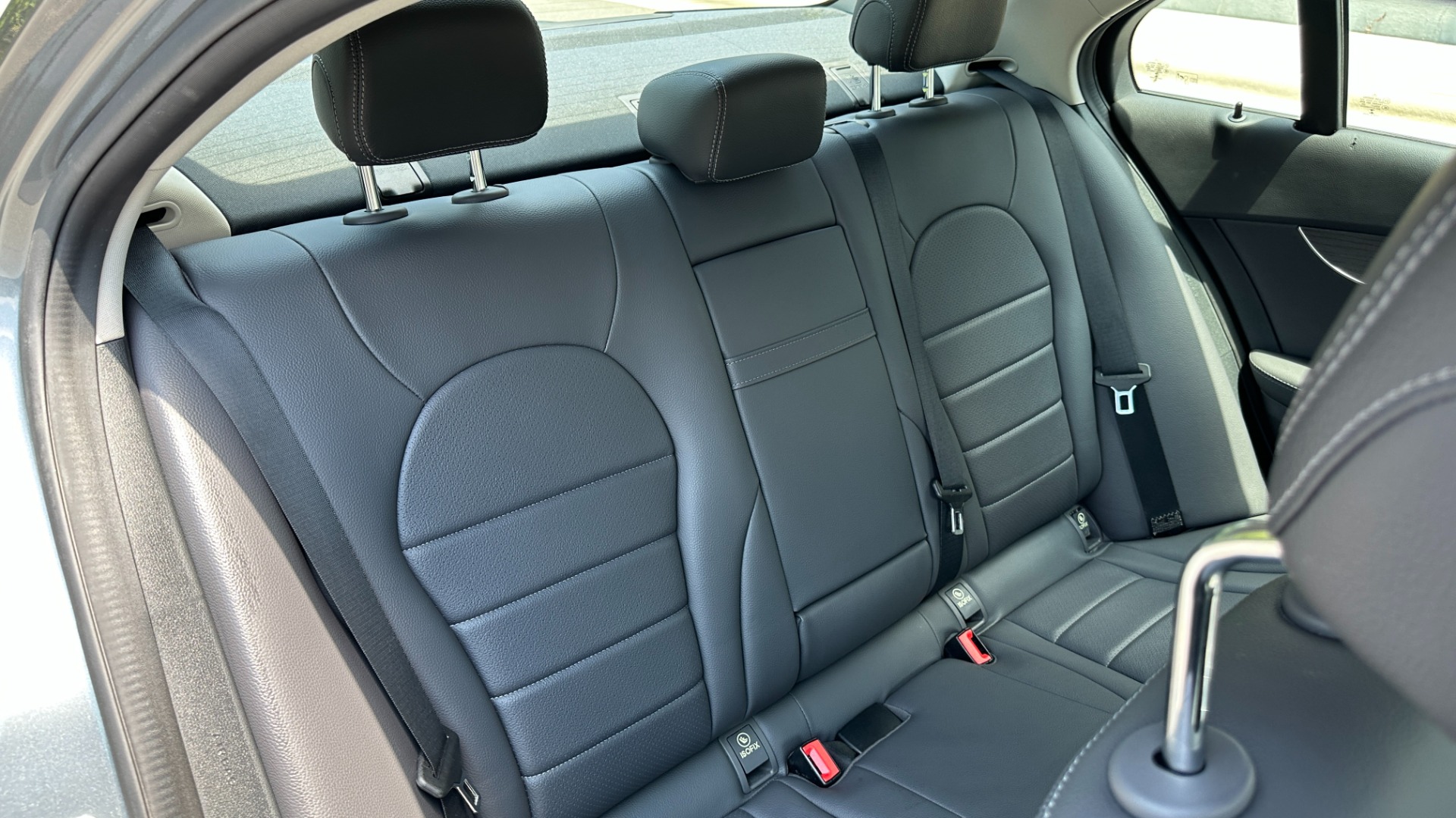 Used 2019 Mercedes-Benz C-Class C300 / PREMIUM / AMBIENT LIGHTS / BLIND SPOT / 10.25IN DISPLAY for sale $27,595 at Formula Imports in Charlotte NC 28227 40