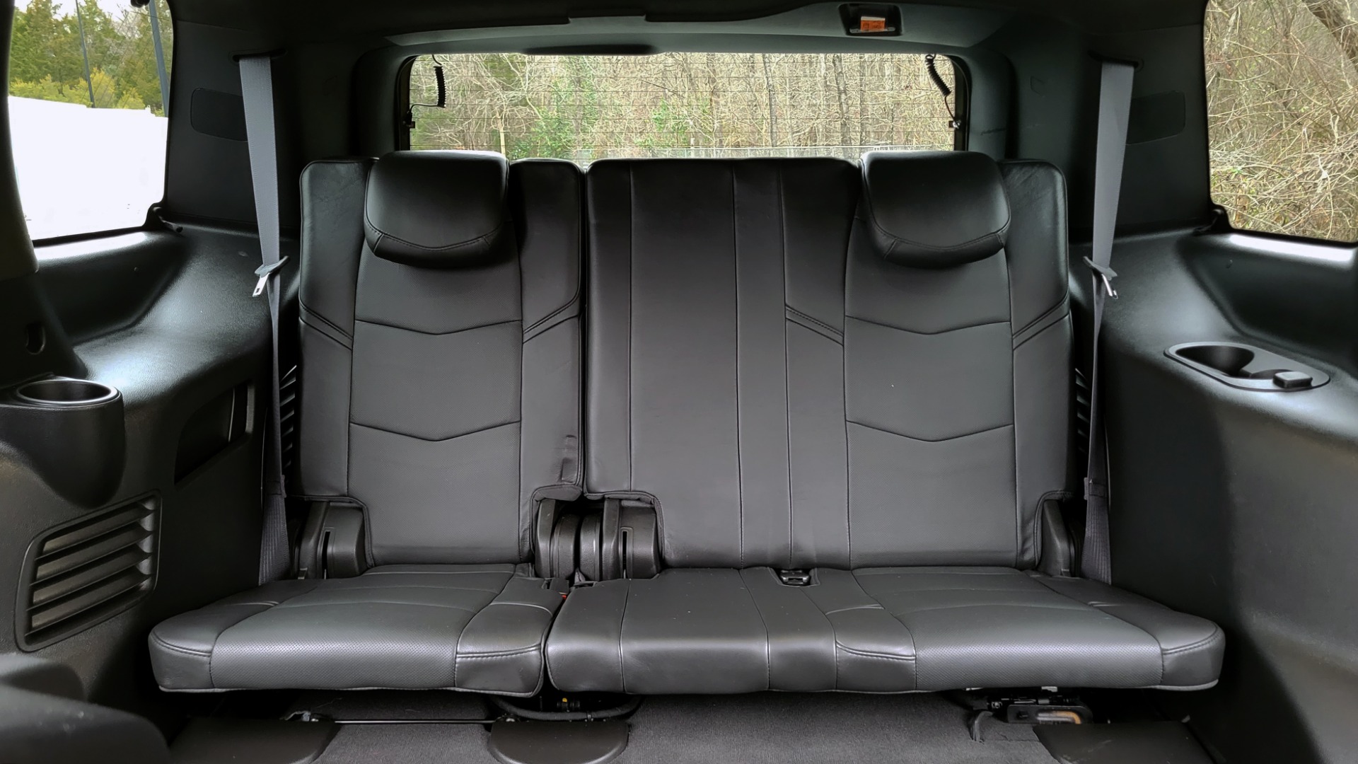 Used 2017 Cadillac ESCALADE PLATINUM 4WD / 6.2L / 8-SPD AUTO / NAV / SUNROOF / DVD / 3-ROW for sale Sold at Formula Imports in Charlotte NC 28227 52