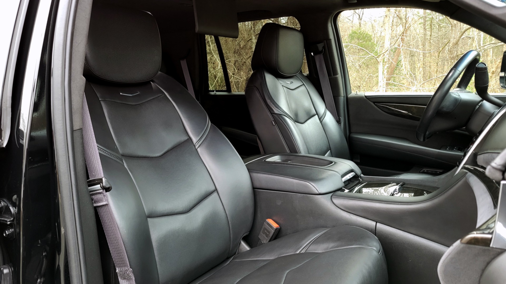 Used 2017 Cadillac ESCALADE PLATINUM 4WD / 6.2L / 8-SPD AUTO / NAV / SUNROOF / DVD / 3-ROW for sale Sold at Formula Imports in Charlotte NC 28227 62