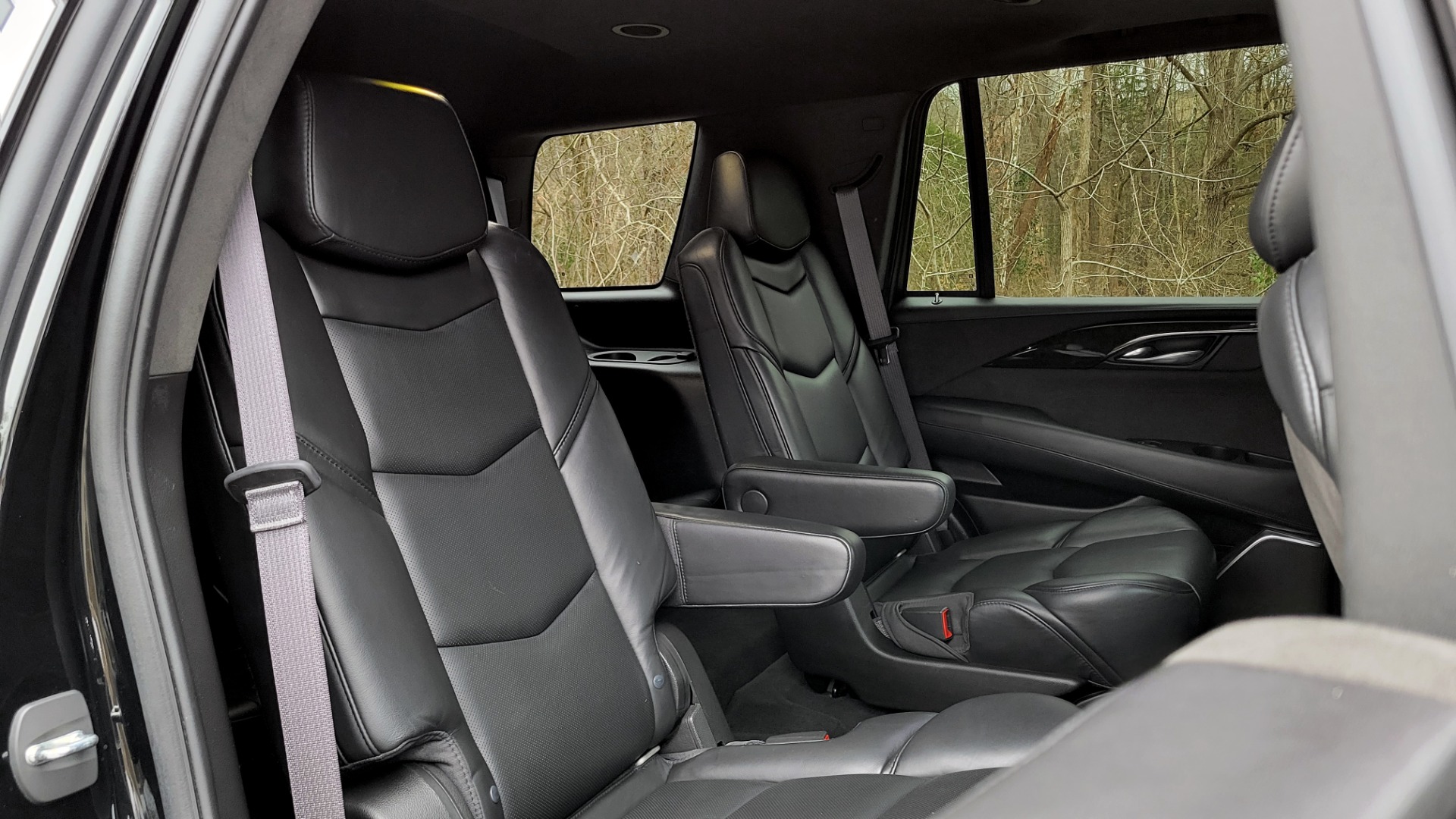 Used 2017 Cadillac ESCALADE PLATINUM 4WD / 6.2L / 8-SPD AUTO / NAV / SUNROOF / DVD / 3-ROW for sale Sold at Formula Imports in Charlotte NC 28227 67