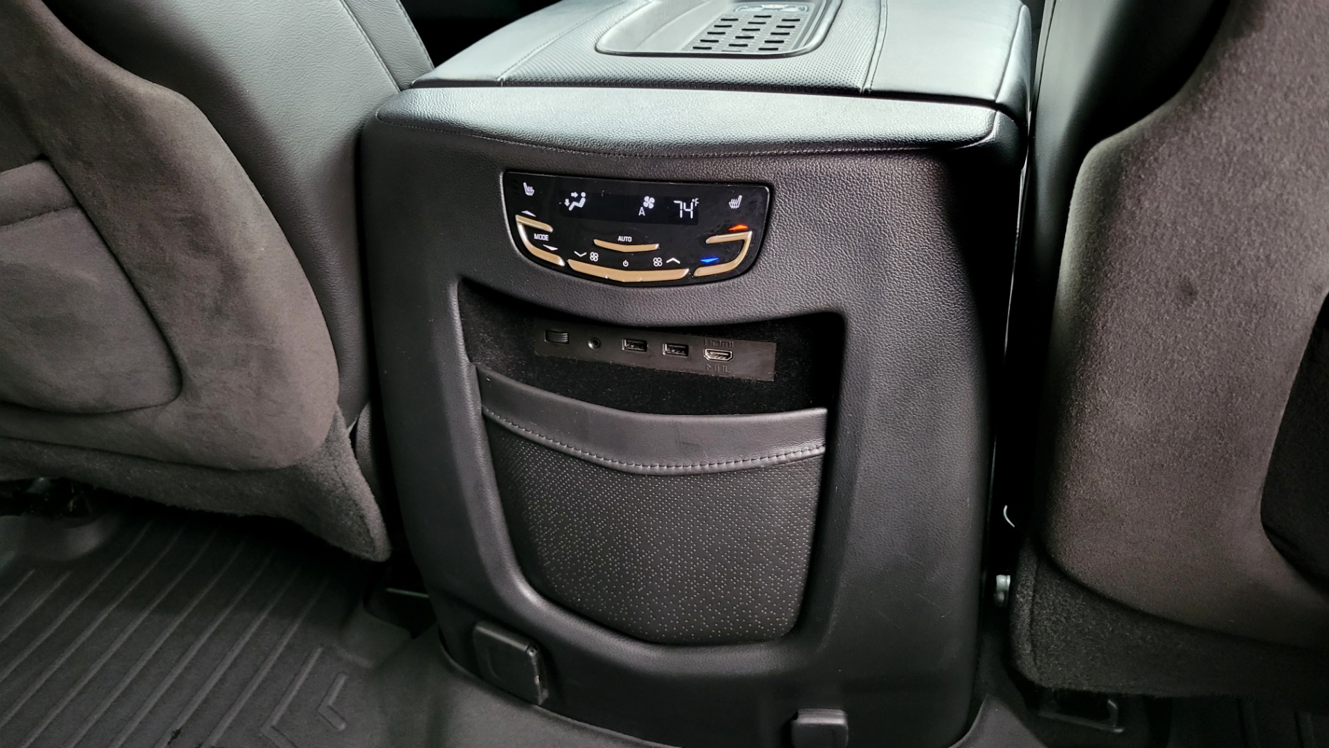 Used 2017 Cadillac ESCALADE PLATINUM 4WD / 6.2L / 8-SPD AUTO / NAV / SUNROOF / DVD / 3-ROW for sale Sold at Formula Imports in Charlotte NC 28227 69