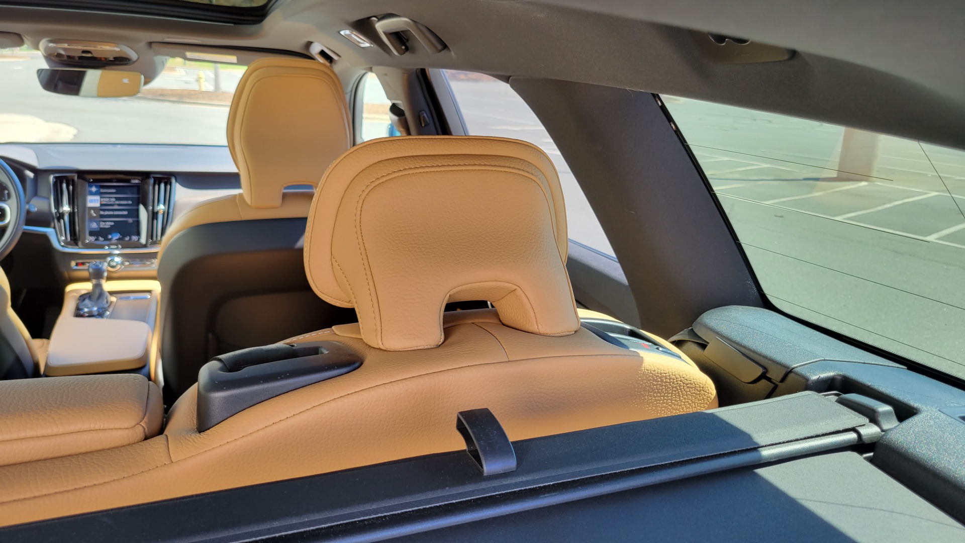 Used 2020 Volvo V90 CROSS COUNTRY T6 2.0L WAGON / AWD / HTD STS / PROTECTION PKG / REARVIEW for sale $55,000 at Formula Imports in Charlotte NC 28227 18