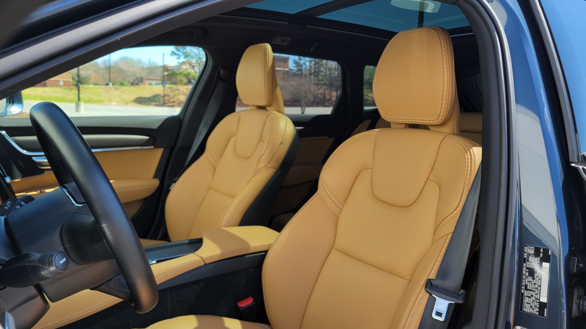 Used 2020 Volvo V90 CROSS COUNTRY T6 2.0L WAGON / AWD / HTD STS / PROTECTION PKG / REARVIEW for sale $55,000 at Formula Imports in Charlotte NC 28227 33