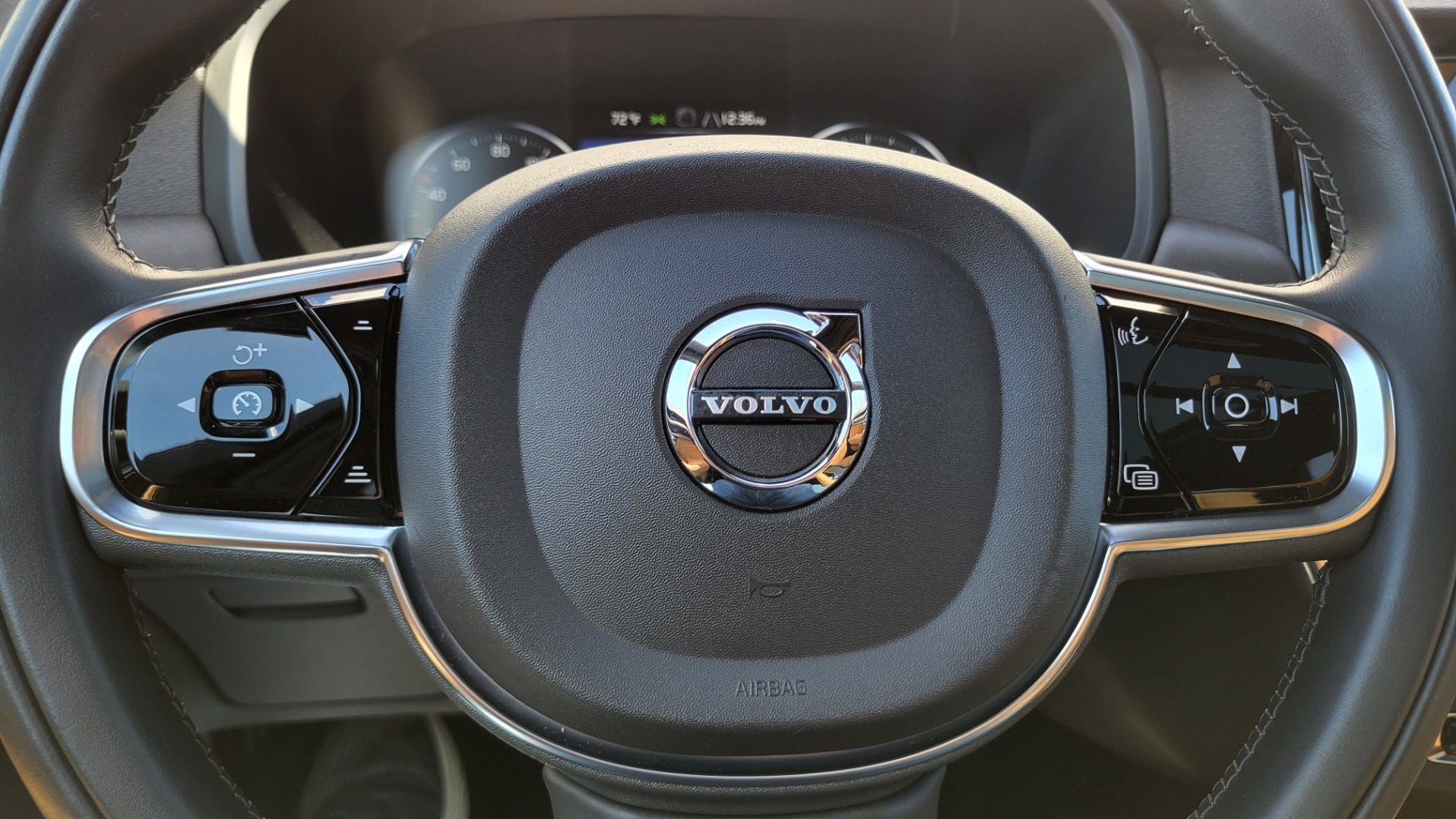 Used 2020 Volvo V90 CROSS COUNTRY T6 2.0L WAGON / AWD / HTD STS / PROTECTION PKG / REARVIEW for sale $55,000 at Formula Imports in Charlotte NC 28227 37