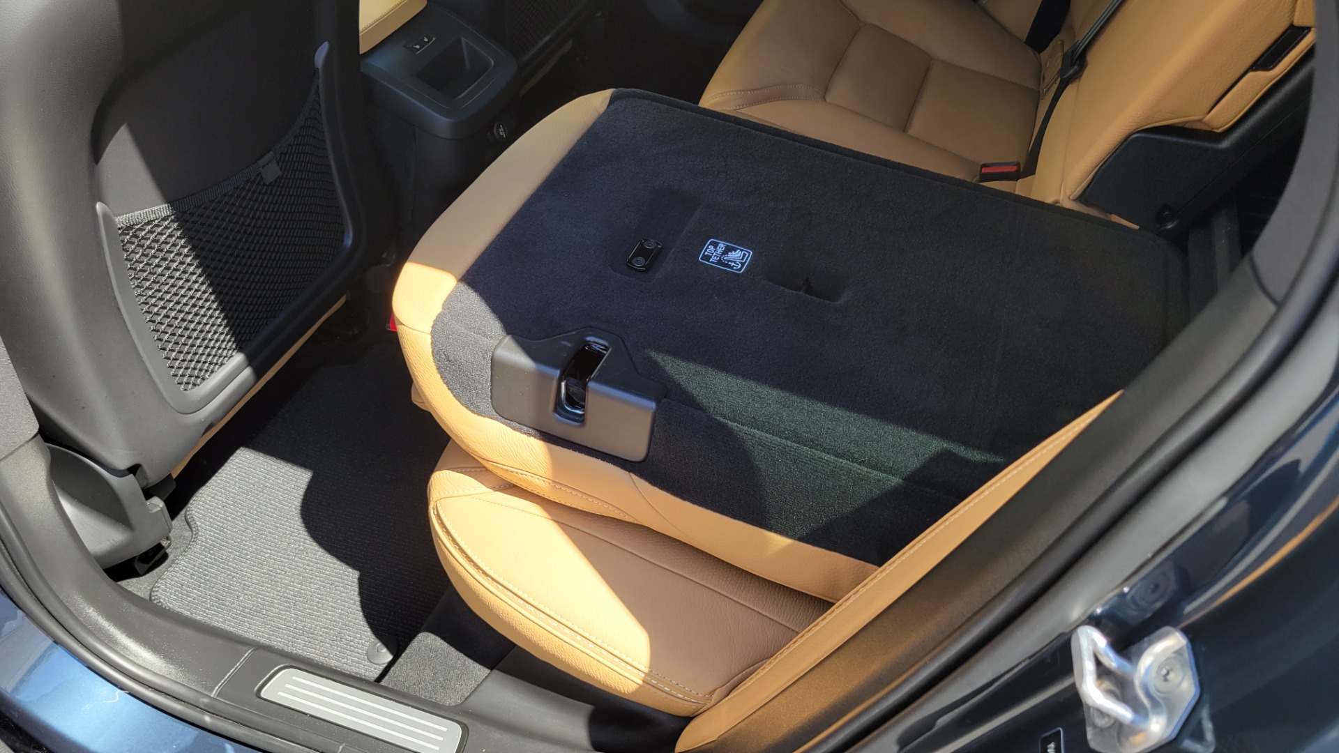 Used 2020 Volvo V90 CROSS COUNTRY T6 2.0L WAGON / AWD / HTD STS / PROTECTION PKG / REARVIEW for sale $55,000 at Formula Imports in Charlotte NC 28227 60