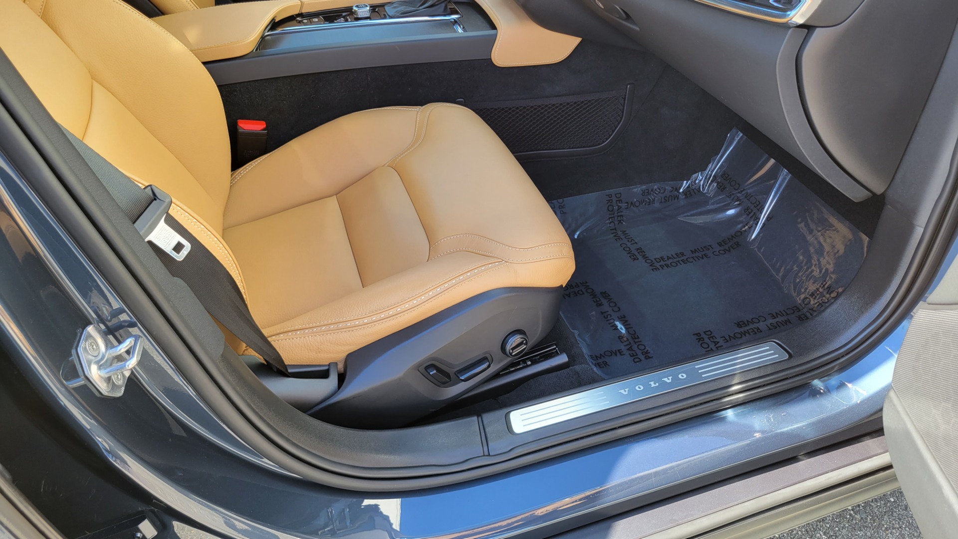 Used 2020 Volvo V90 CROSS COUNTRY T6 2.0L WAGON / AWD / HTD STS / PROTECTION PKG / REARVIEW for sale $55,000 at Formula Imports in Charlotte NC 28227 63