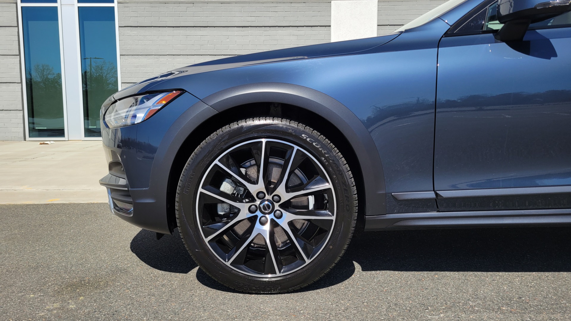 Used 2020 Volvo V90 CROSS COUNTRY T6 2.0L WAGON / AWD / HTD STS / PROTECTION PKG / REARVIEW for sale $55,000 at Formula Imports in Charlotte NC 28227 81