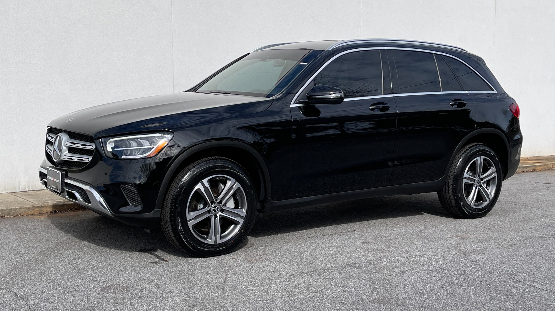 Used 2020 Mercedes-Benz GLC GLC 300 / AWD / 18IN WHEELS / LEATHER / WOOD TRIM for sale Sold at Formula Imports in Charlotte NC 28227 2