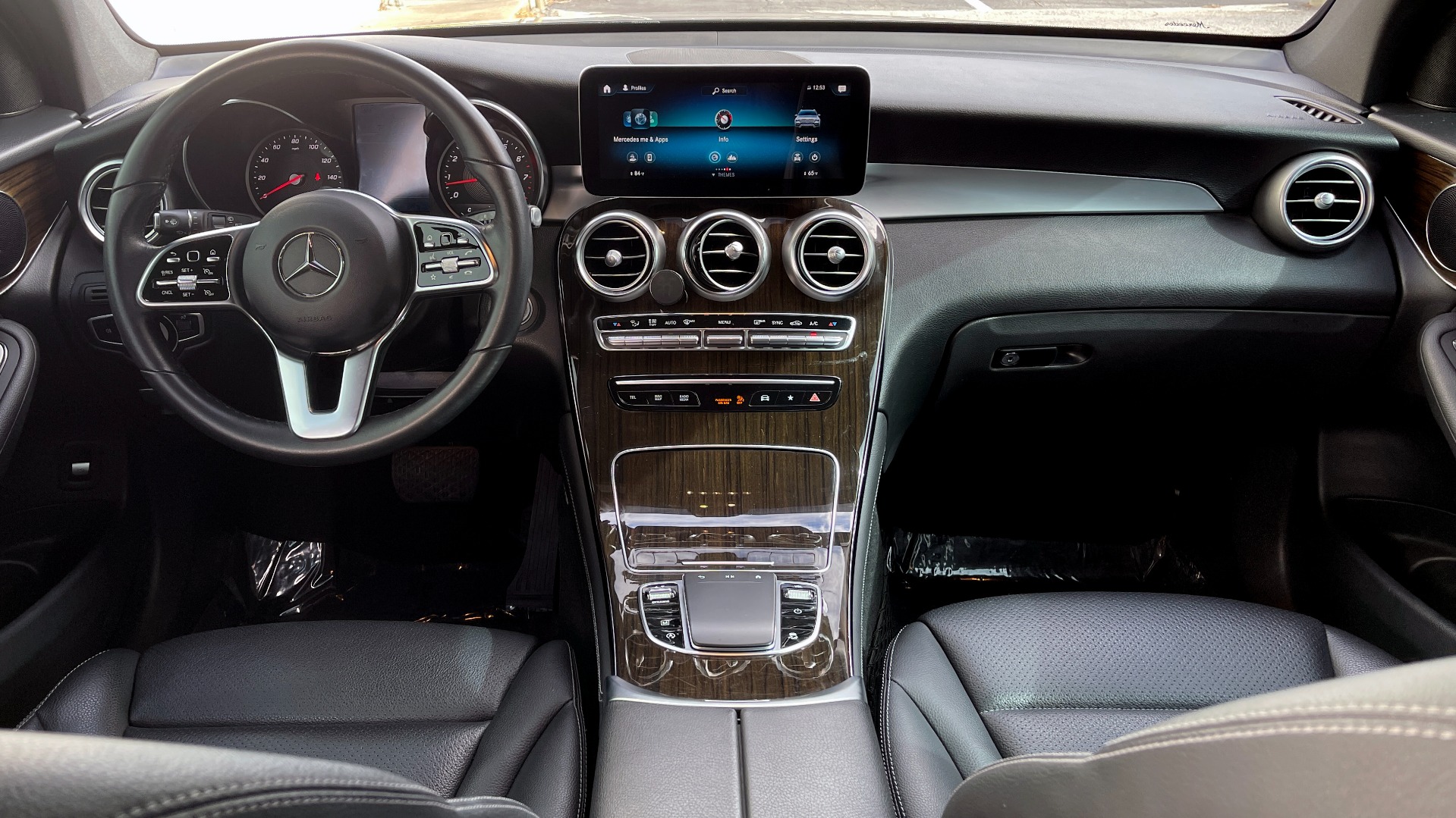 Used 2020 Mercedes-Benz GLC GLC 300 / AWD / 18IN WHEELS / LEATHER / WOOD TRIM for sale Sold at Formula Imports in Charlotte NC 28227 48