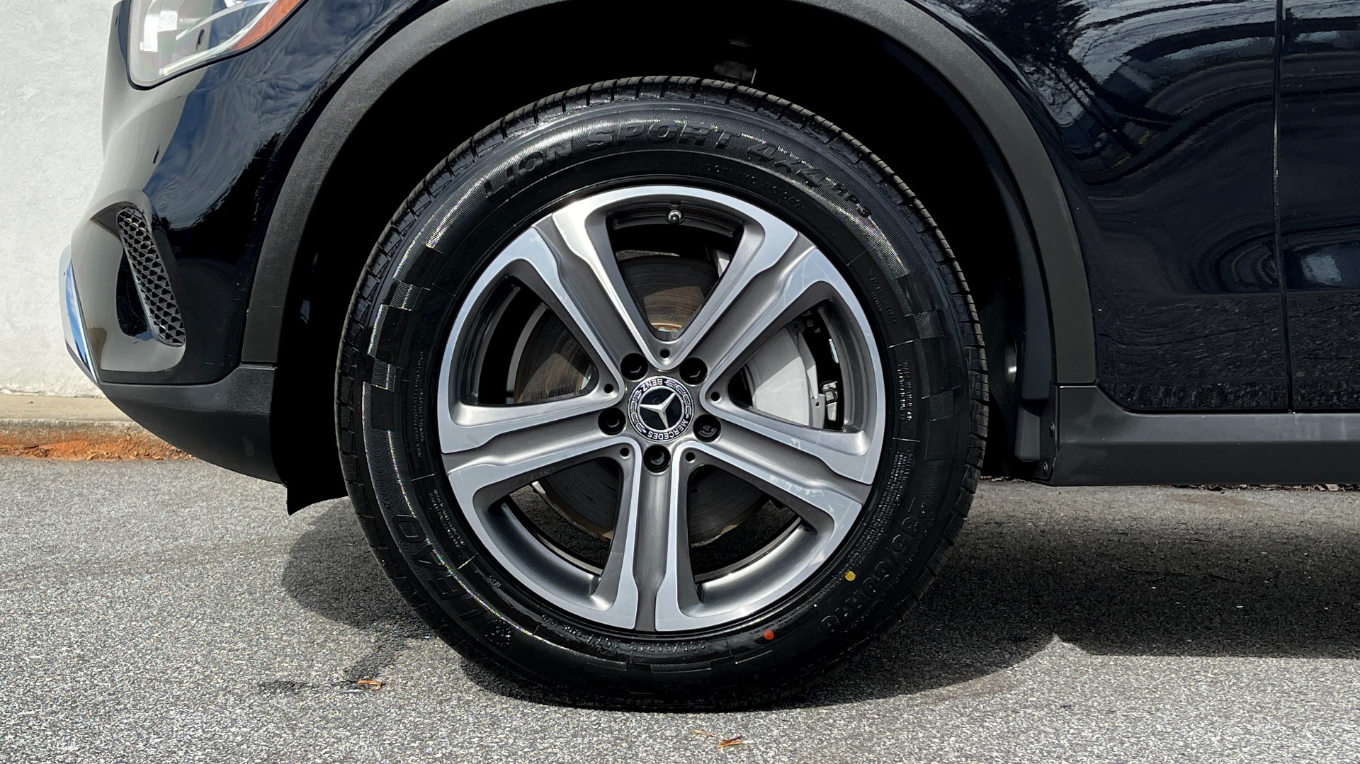 Used 2020 Mercedes-Benz GLC GLC 300 / AWD / 18IN WHEELS / LEATHER / WOOD TRIM for sale Sold at Formula Imports in Charlotte NC 28227 57
