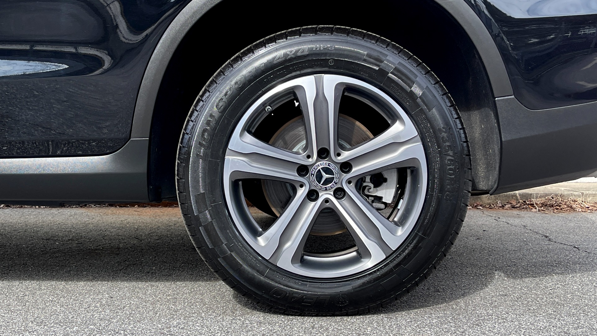 Used 2020 Mercedes-Benz GLC GLC 300 / AWD / 18IN WHEELS / LEATHER / WOOD TRIM for sale Sold at Formula Imports in Charlotte NC 28227 58