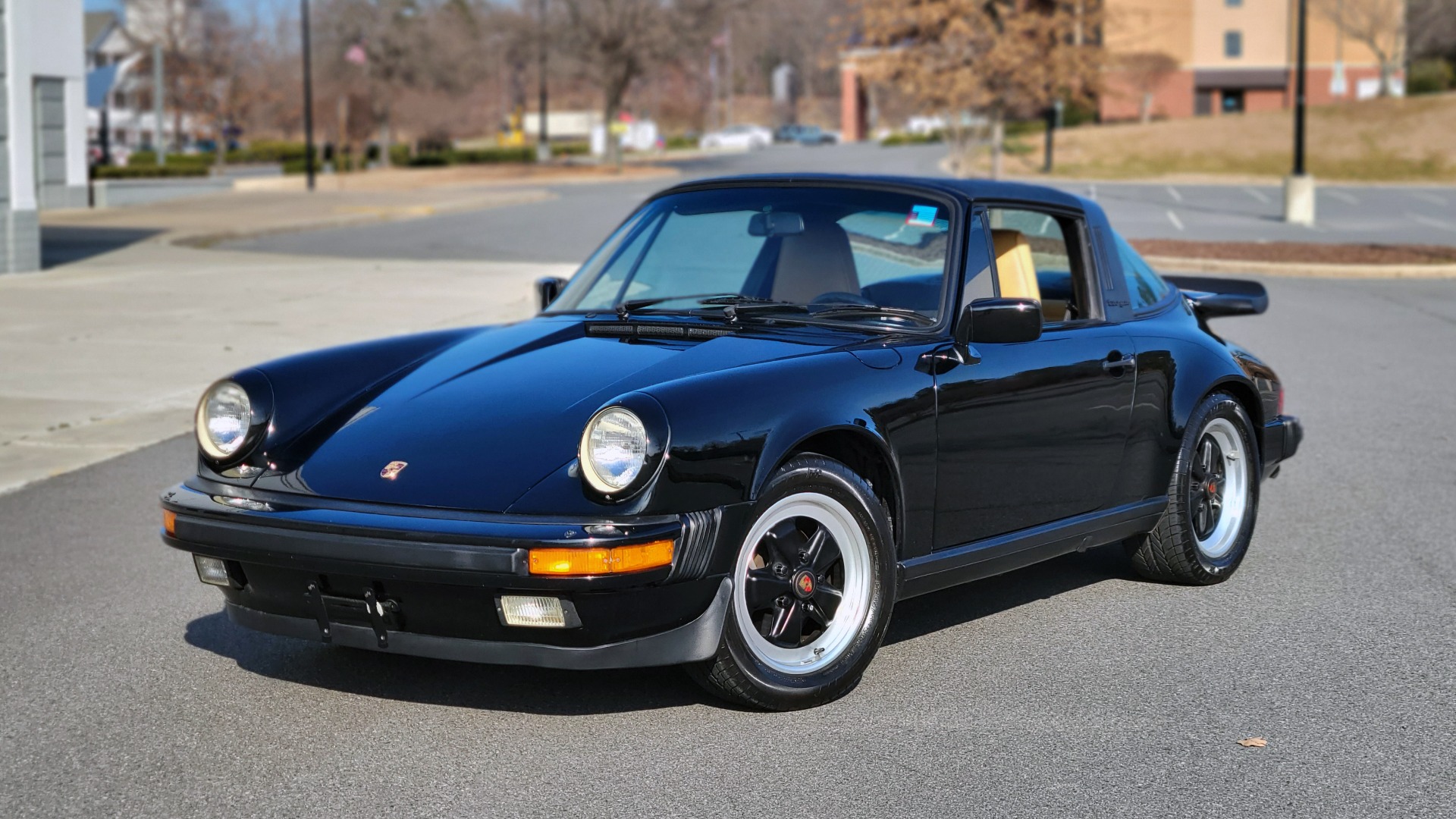 Used 1985 Porsche 911 CARRERA TARGA / FLAT-6 / 5-SPEED MANUAL / LOW MILES For Sale ($61,999) | Formula Imports Stock #FC11684 Used 1985 Porsche 911 CARRERA TARGA / FLAT-6 / 5-SPEED MANUAL / LOW MILES For Sale ($61,999) | Formula Imports Stock #FC11684