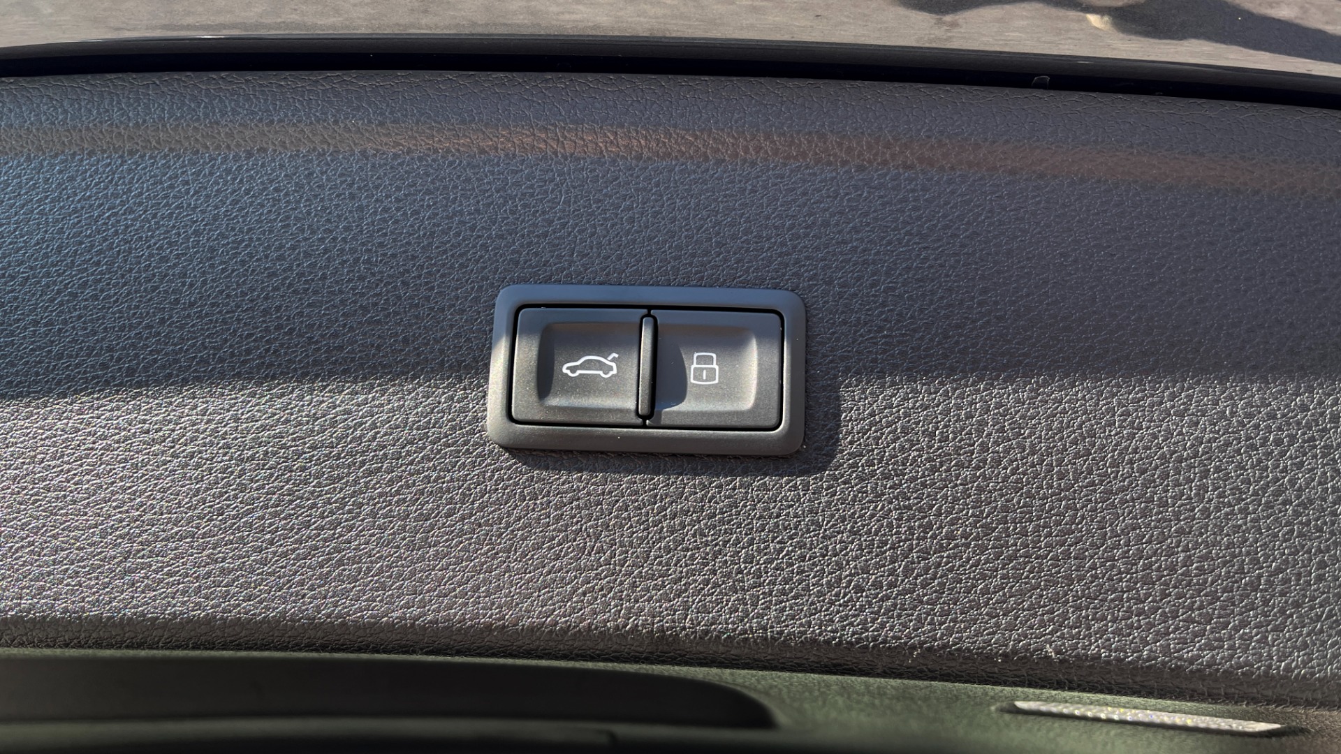 Used 2019 Audi Q5 PREMIUM PLUS / NAV / SUNROOF / WARM WTHR / PARK SYS PLUS / REARVIEW for sale $40,495 at Formula Imports in Charlotte NC 28227 23