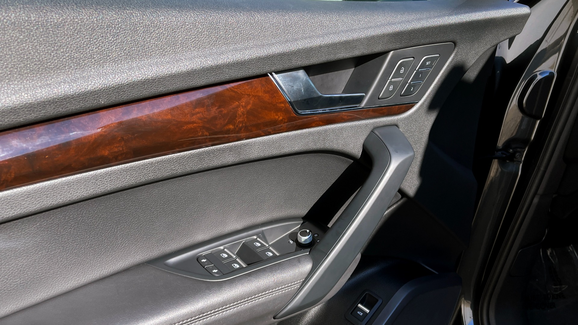 Used 2019 Audi Q5 PREMIUM PLUS / NAV / SUNROOF / WARM WTHR / PARK SYS PLUS / REARVIEW for sale $40,495 at Formula Imports in Charlotte NC 28227 25