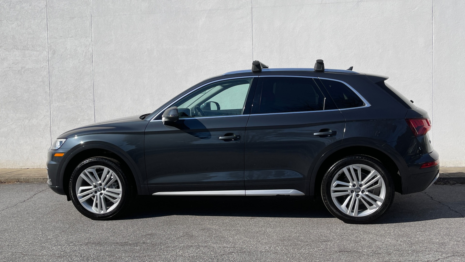 Used 2019 Audi Q5 PREMIUM PLUS / NAV / SUNROOF / WARM WTHR / PARK SYS PLUS / REARVIEW for sale $40,495 at Formula Imports in Charlotte NC 28227 3