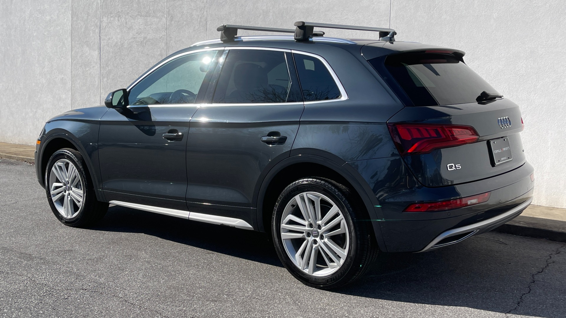 Used 2019 Audi Q5 PREMIUM PLUS / NAV / SUNROOF / WARM WTHR / PARK SYS PLUS / REARVIEW for sale $40,495 at Formula Imports in Charlotte NC 28227 4