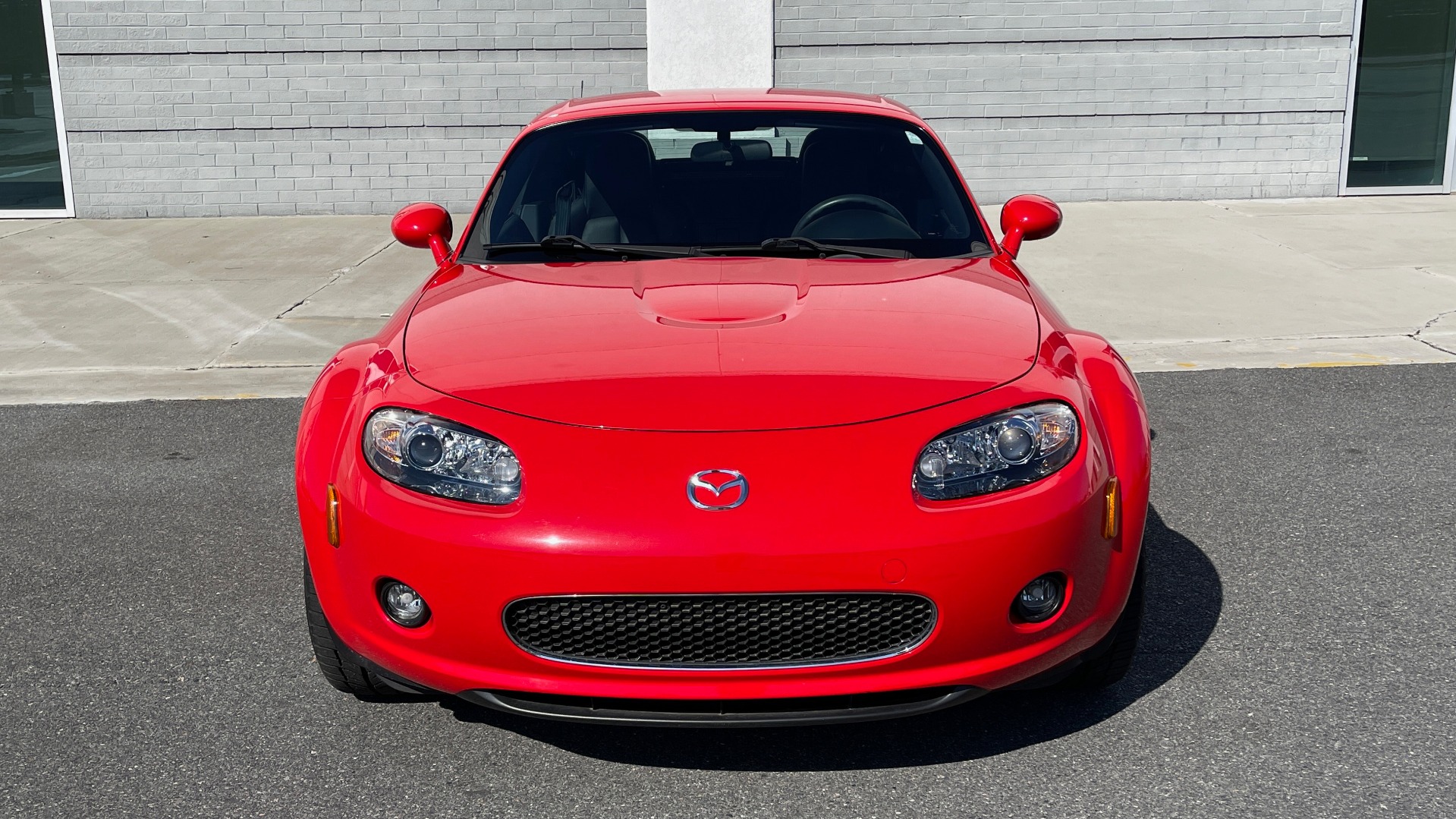 Used 2008 Mazda MX-5 MIATA GRAND TOURING / PRHT 2DR / MANUAL / 17IN ALLOY WHLS / LOW MILES for sale $20,995 at Formula Imports in Charlotte NC 28227 16