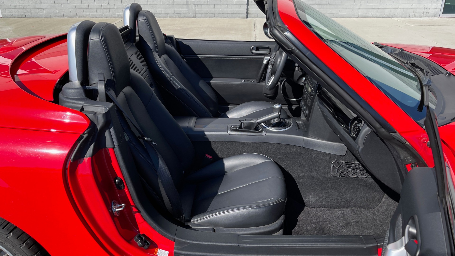 Used 2008 Mazda MX-5 MIATA GRAND TOURING / PRHT 2DR / MANUAL / 17IN ALLOY WHLS / LOW MILES for sale $20,995 at Formula Imports in Charlotte NC 28227 57