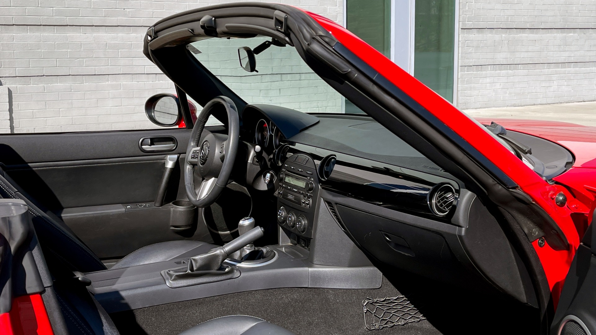 Used 2008 Mazda MX-5 MIATA GRAND TOURING / PRHT 2DR / MANUAL / 17IN ALLOY WHLS / LOW MILES for sale $20,995 at Formula Imports in Charlotte NC 28227 60