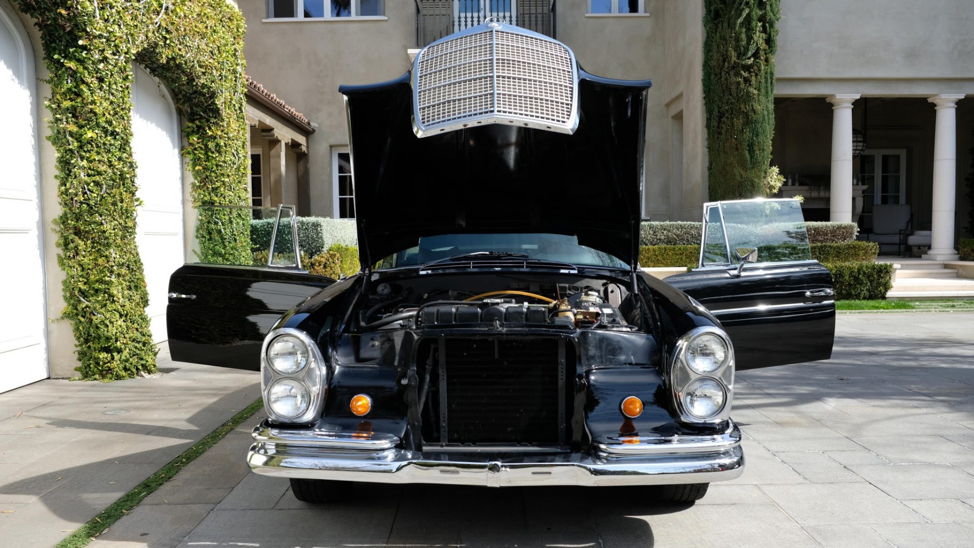 Used 1969 Mercedes-Benz 280SE COUPE / AIR CONDITIONING / PWR WNDWS / CUSTOM STEREO for sale Sold at Formula Imports in Charlotte NC 28227 13