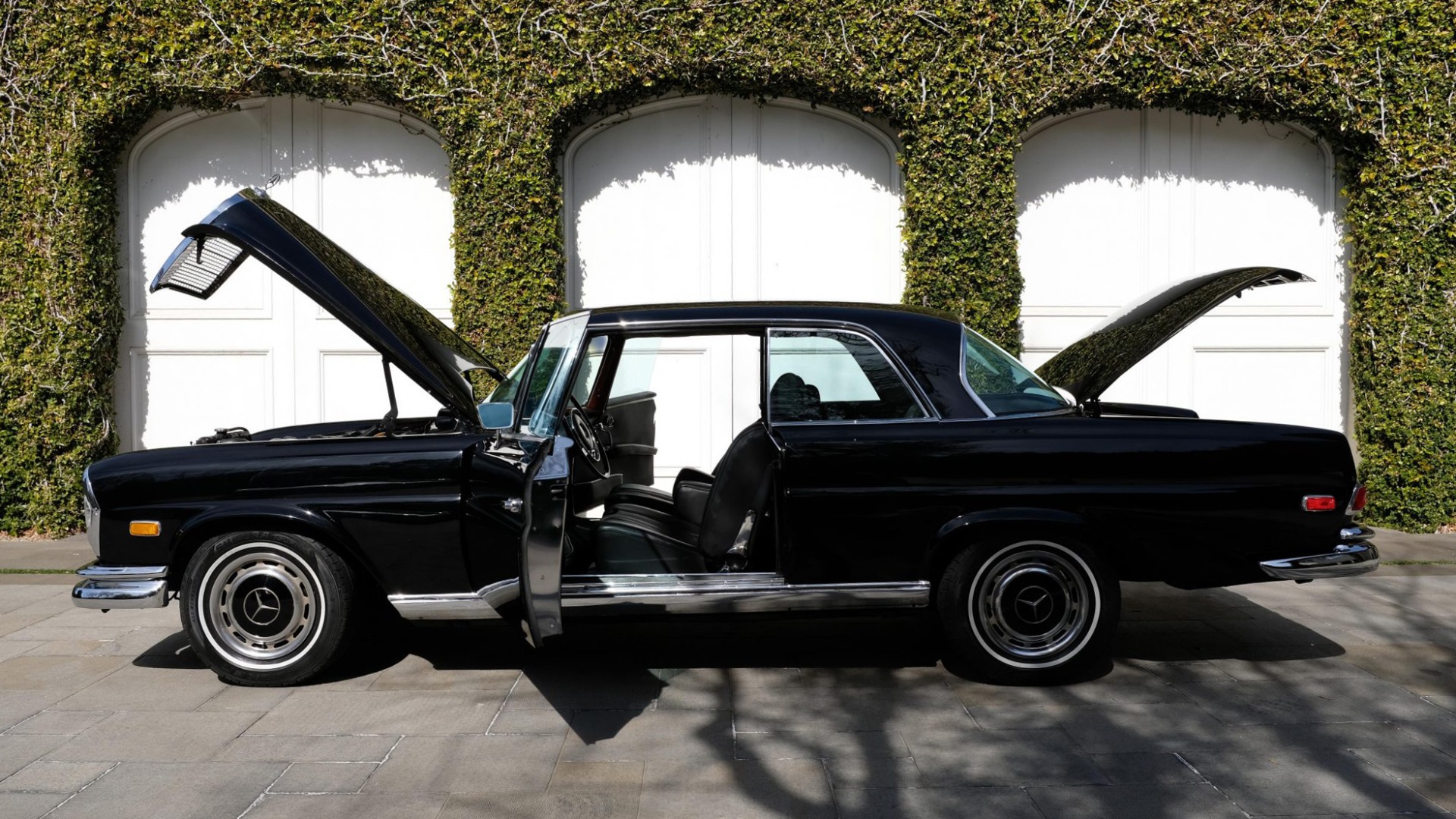 Used 1969 Mercedes-Benz 280SE COUPE / AIR CONDITIONING / PWR WNDWS / CUSTOM STEREO for sale Sold at Formula Imports in Charlotte NC 28227 15