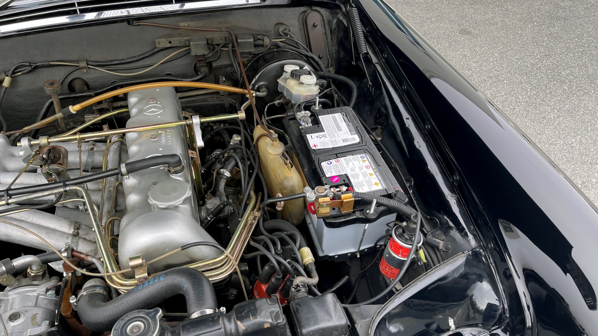 Used 1969 Mercedes-Benz 280SE COUPE / AIR CONDITIONING / PWR WNDWS / CUSTOM STEREO for sale Sold at Formula Imports in Charlotte NC 28227 47