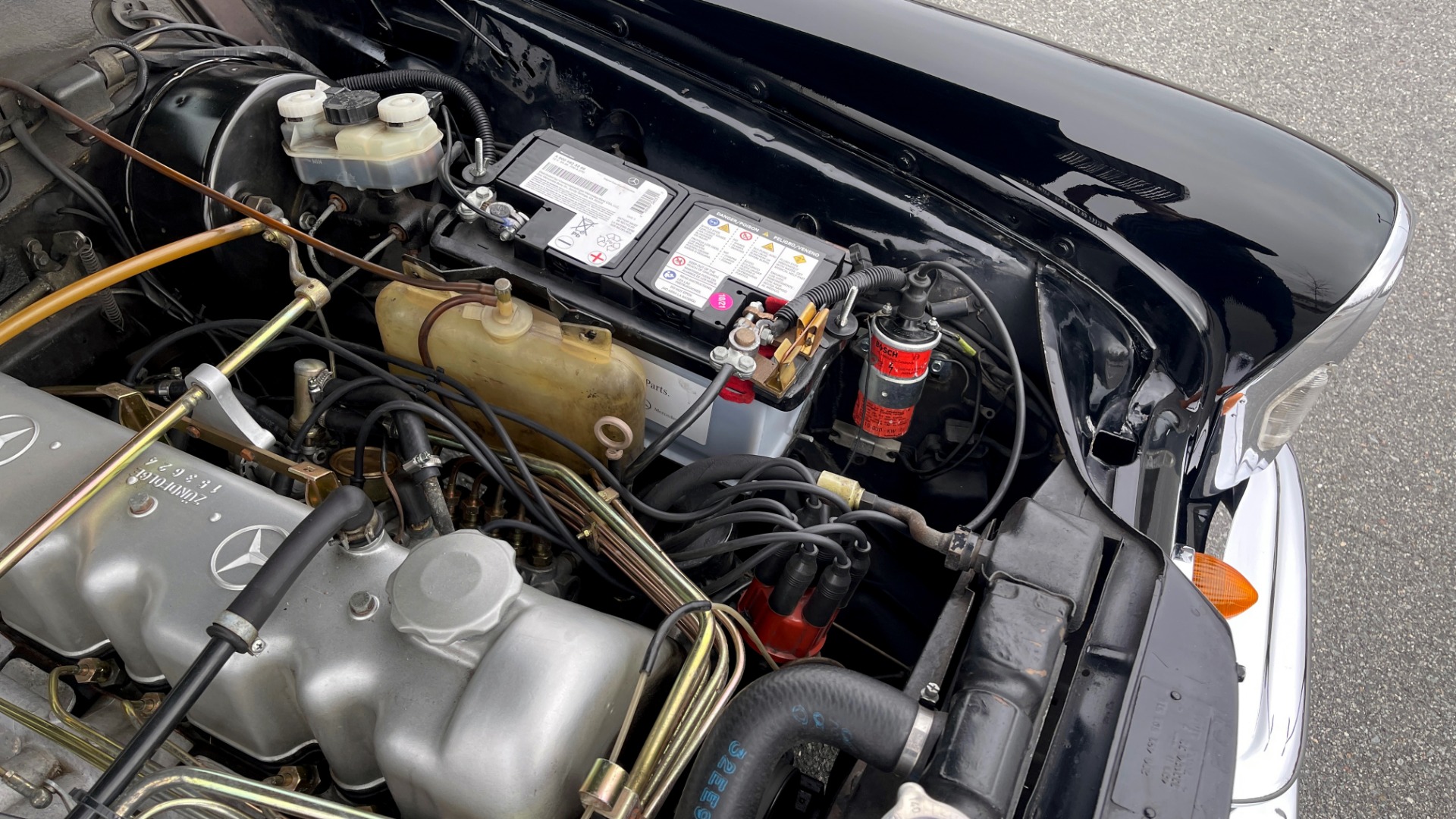 Used 1969 Mercedes-Benz 280SE COUPE / AIR CONDITIONING / PWR WNDWS / CUSTOM STEREO for sale $78,999 at Formula Imports in Charlotte NC 28227 53