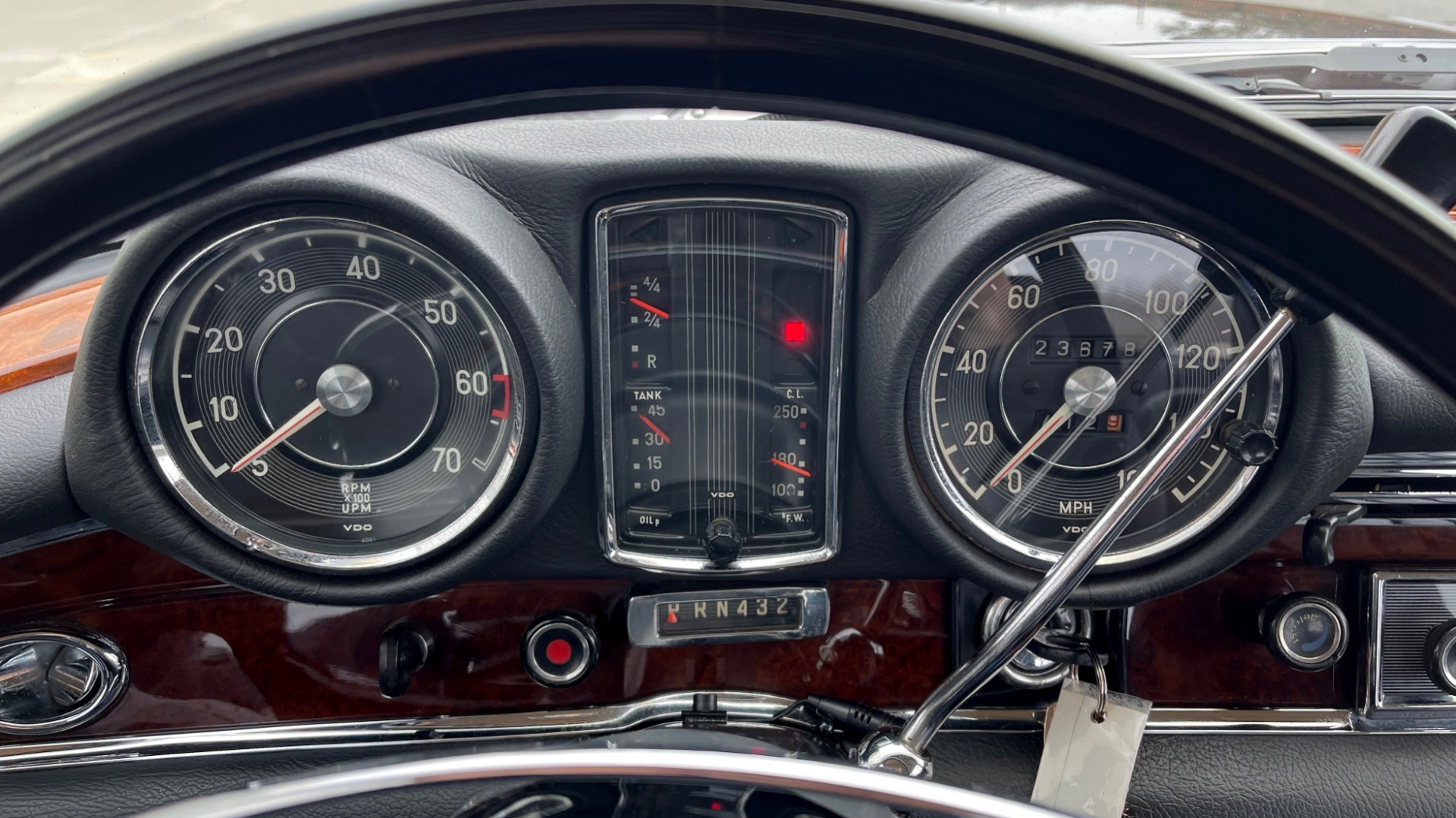 Used 1969 Mercedes-Benz 280SE COUPE / AIR CONDITIONING / PWR WNDWS / CUSTOM STEREO for sale Sold at Formula Imports in Charlotte NC 28227 88
