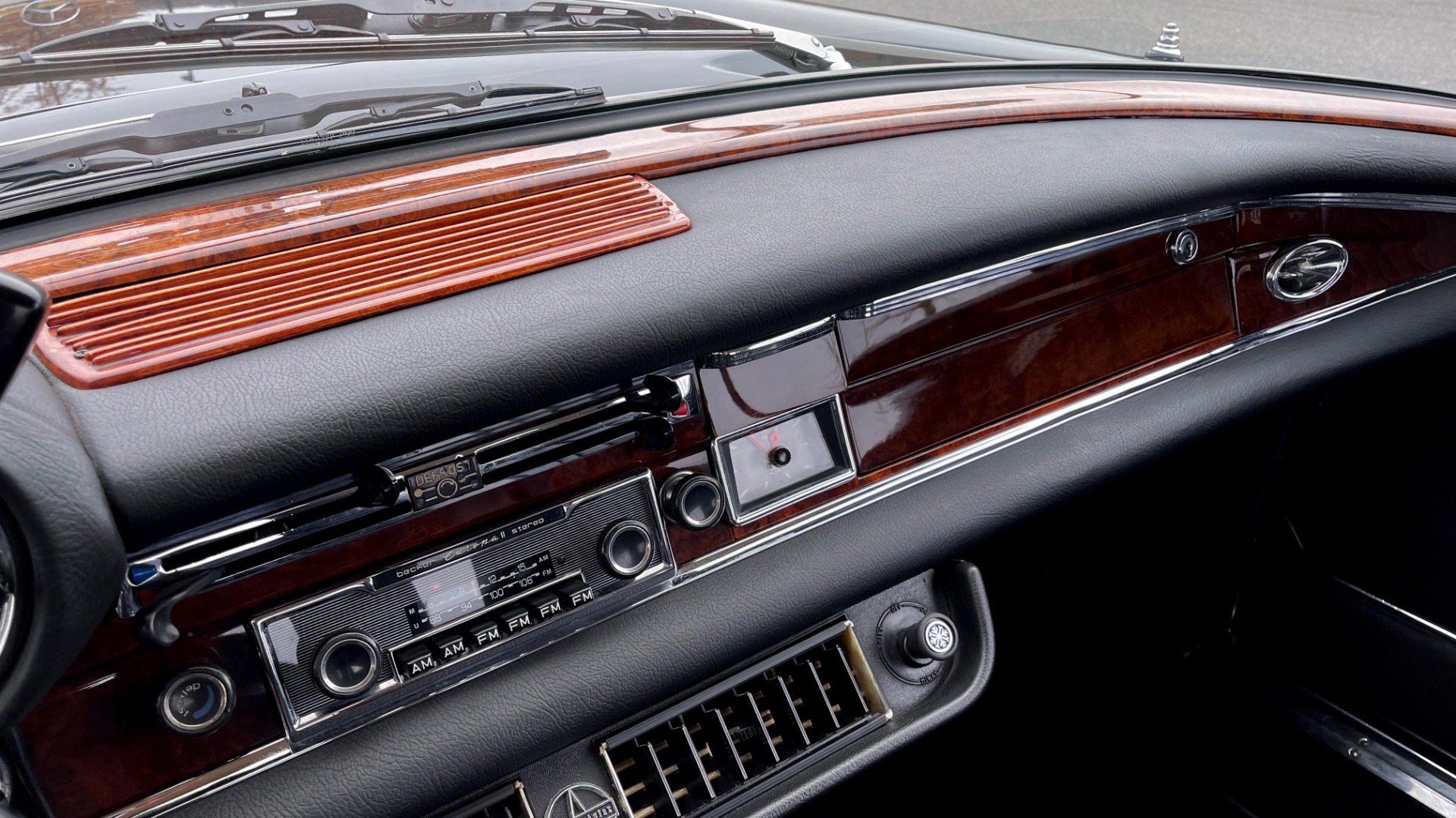 Used 1969 Mercedes-Benz 280SE COUPE / AIR CONDITIONING / PWR